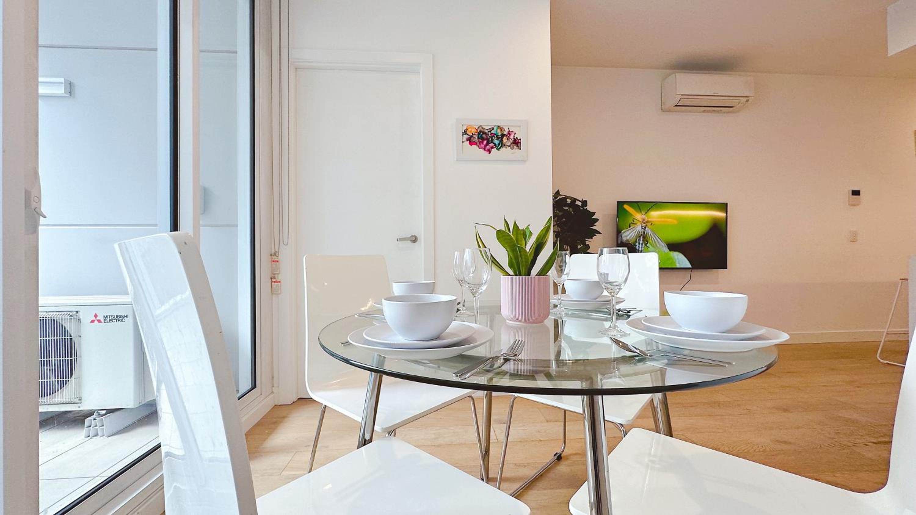 Arden Garden 2B2B1C apartment by GoodLive