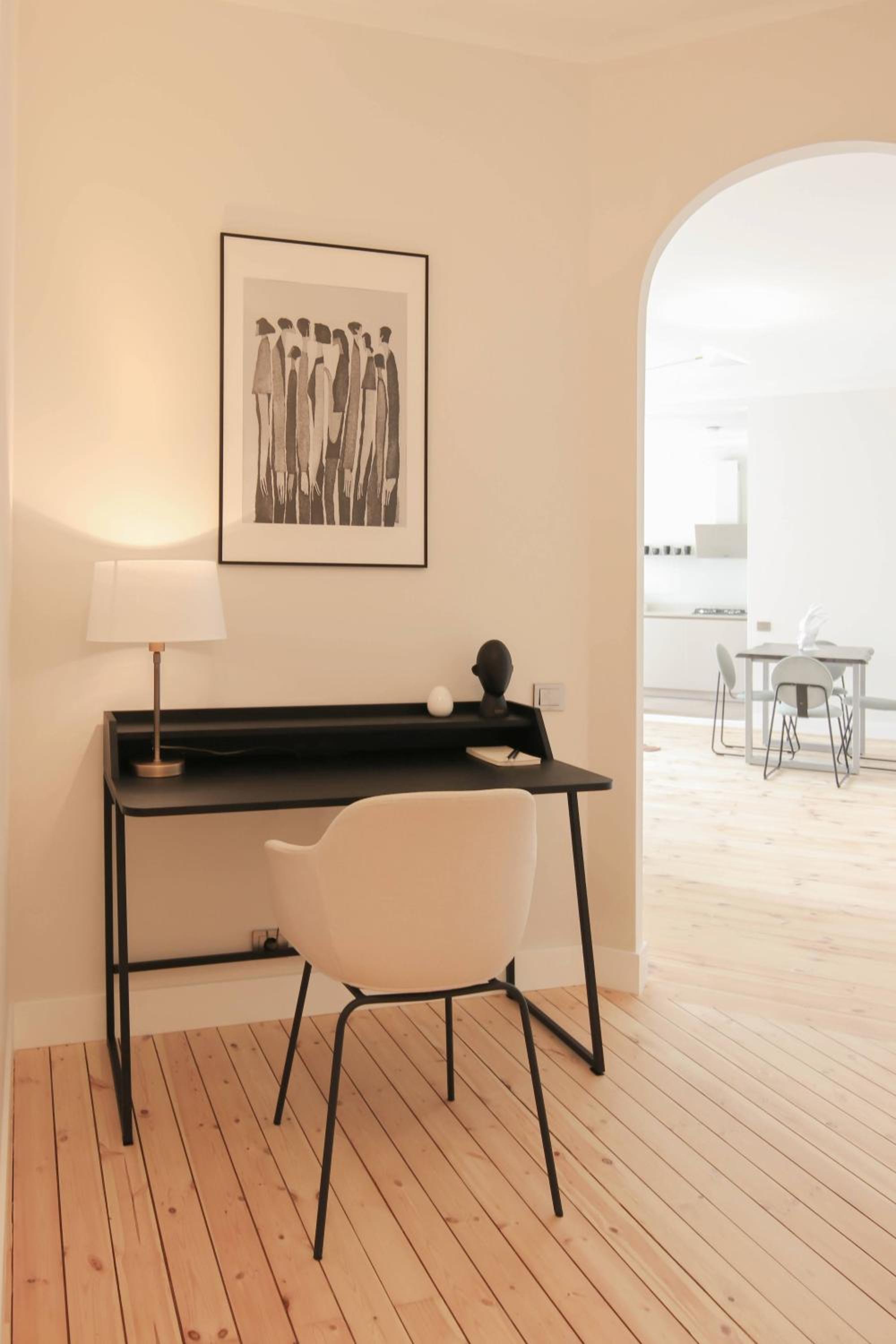 Modern apartment in city center!