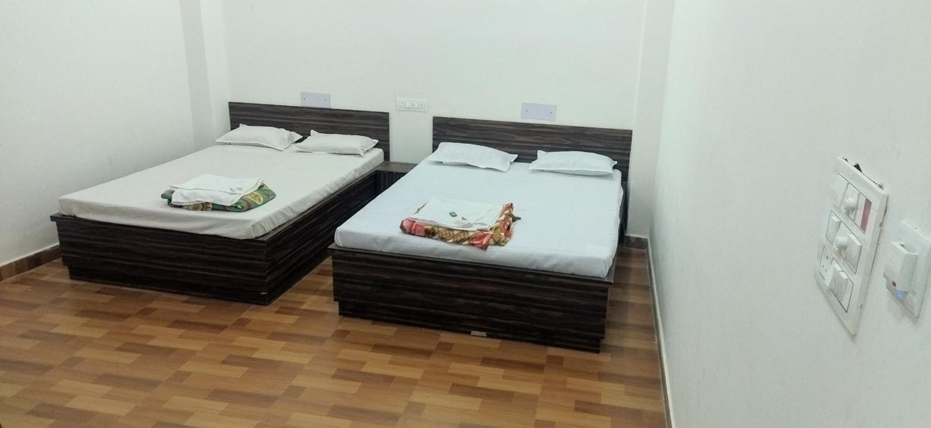 HOTEL SATYENDRA