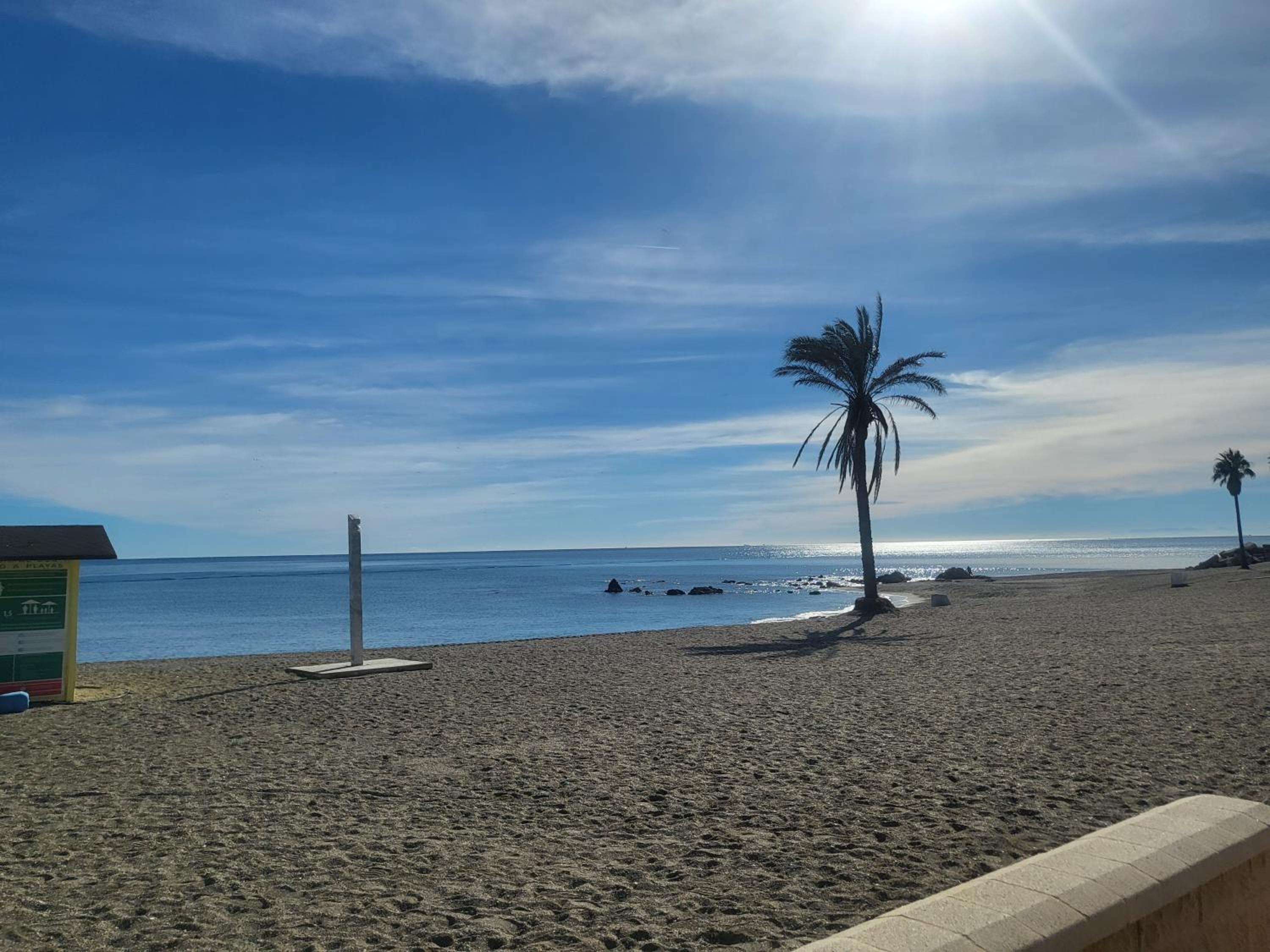 Monte Duquesa - 4 bedroom apt, 3 bathrooms close to Port and Beach, communal pool view 3