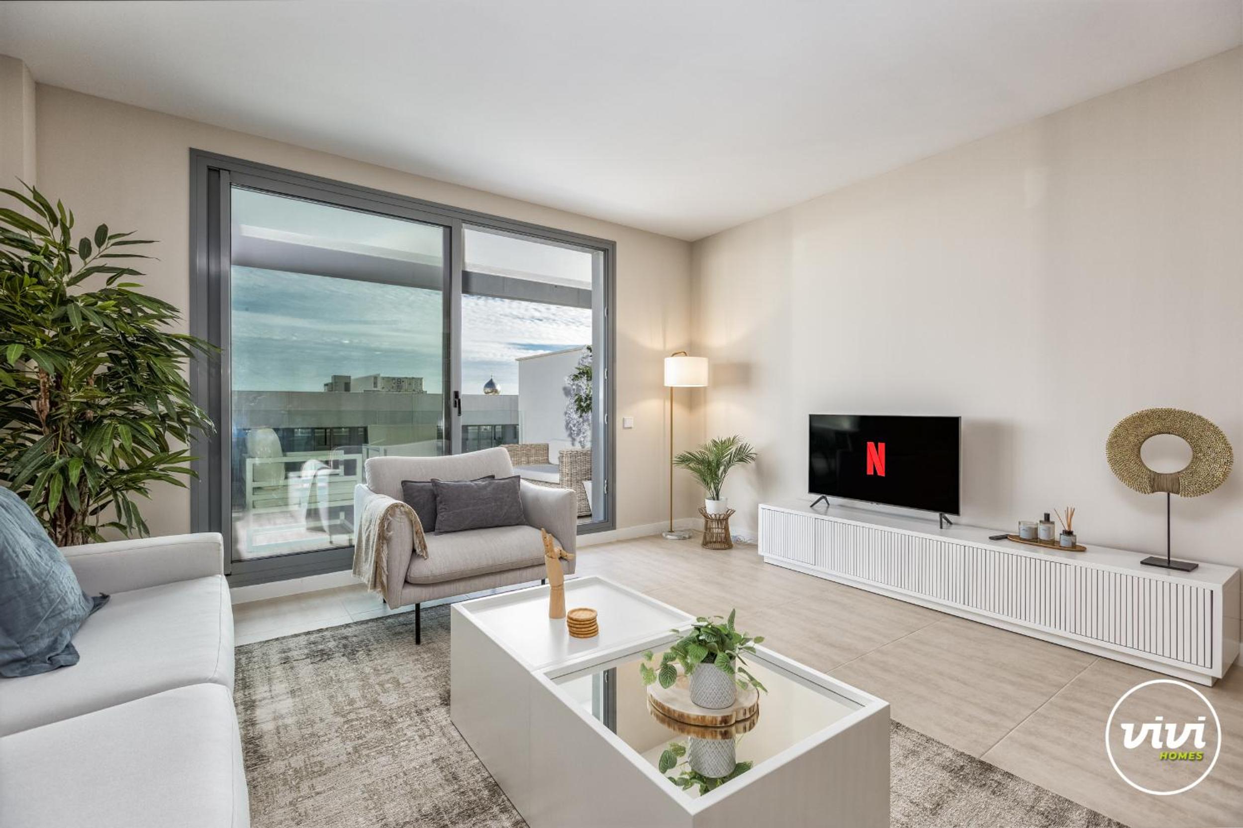 ViVi Homes - Sol Garden Pool, Terrace & Golf
