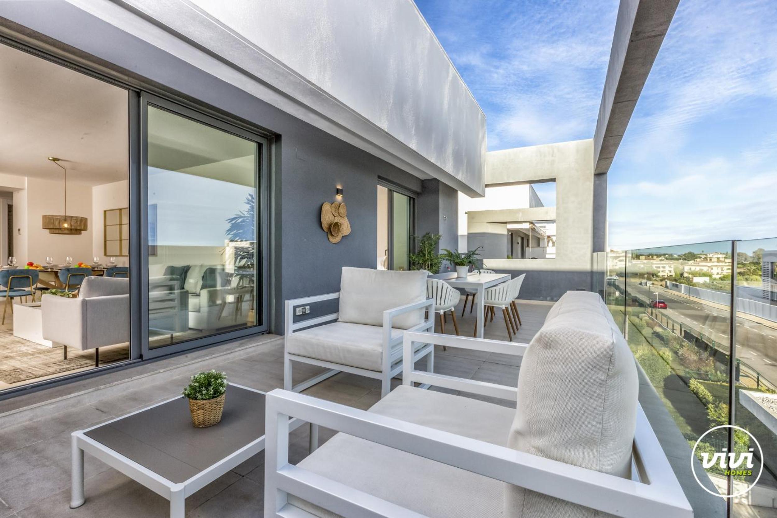 ViVi Homes - Sol Garden Pool, Terrace & Golf