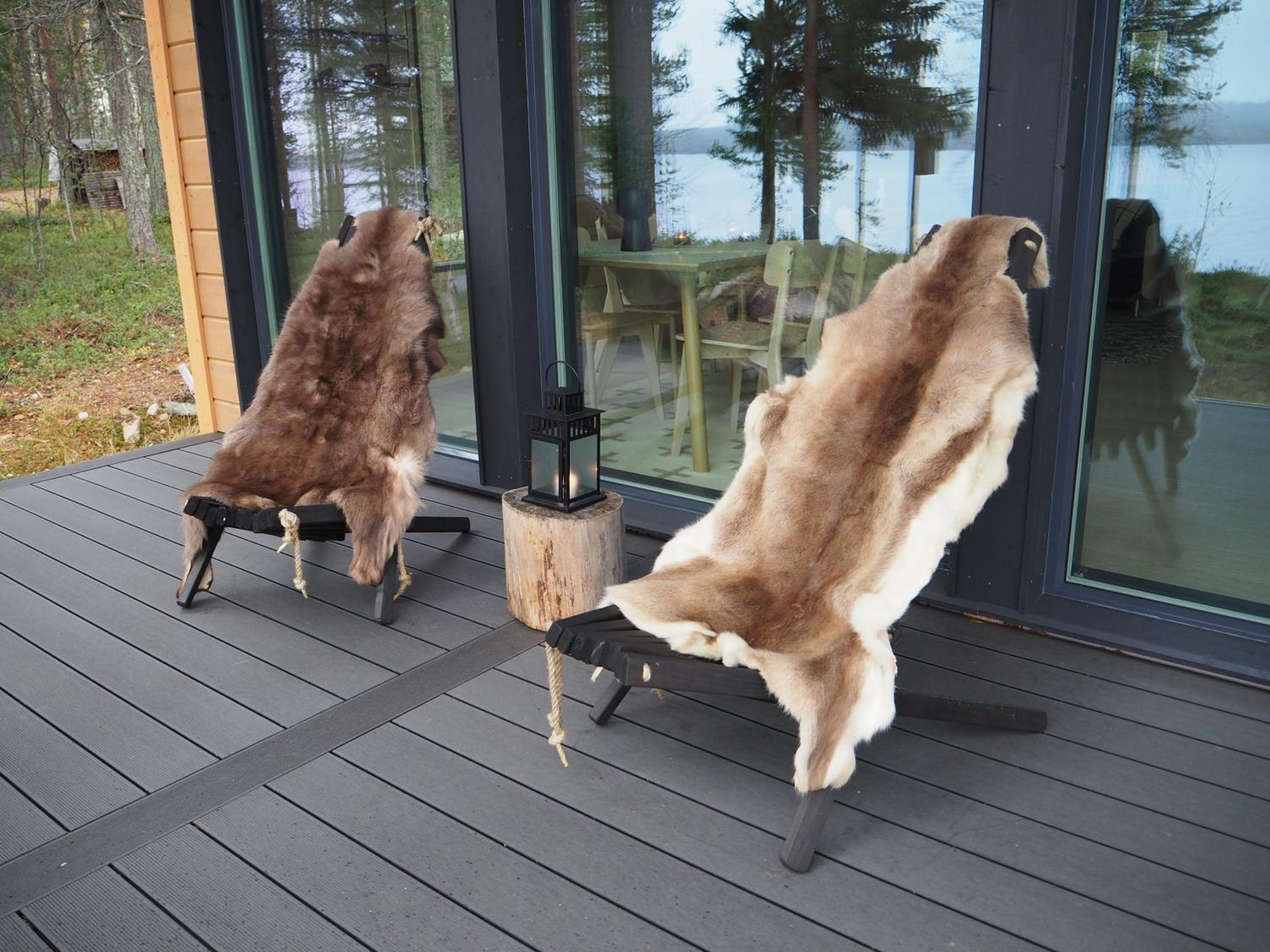 Scandinavian lakeside cottage