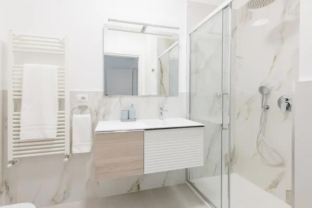 Giro 58, 2 bedroom Apartament, close to San Siro, Fiera and 10 min metro to Duomo