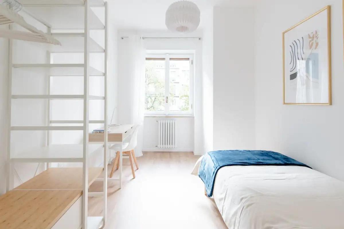 Giro 58, 2 bedroom Apartament, close to San Siro, Fiera and 10 min metro to Duomo