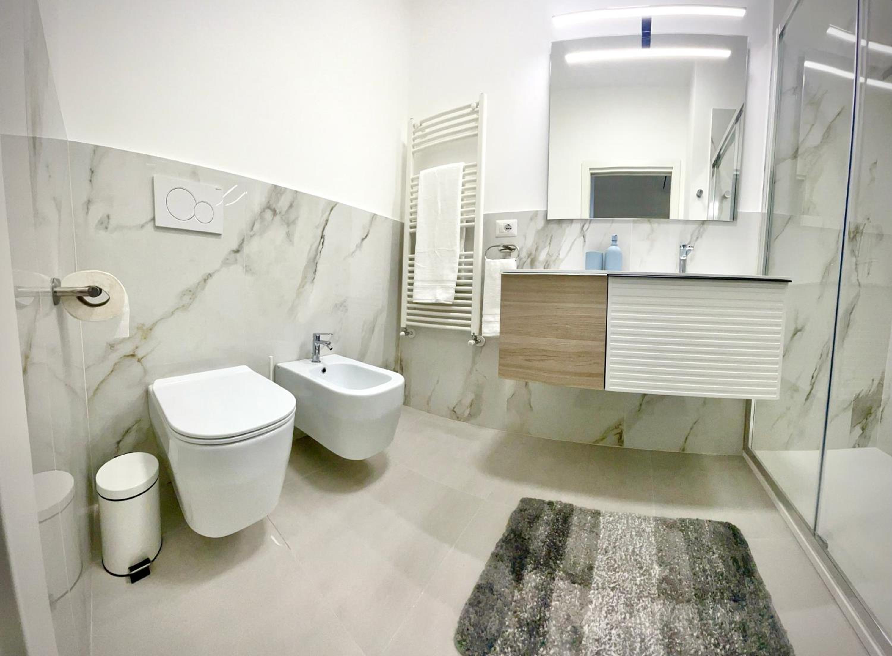 Giro 58, 2 bedroom Apartament, close to San Siro, Fiera and 10 min metro to Duomo