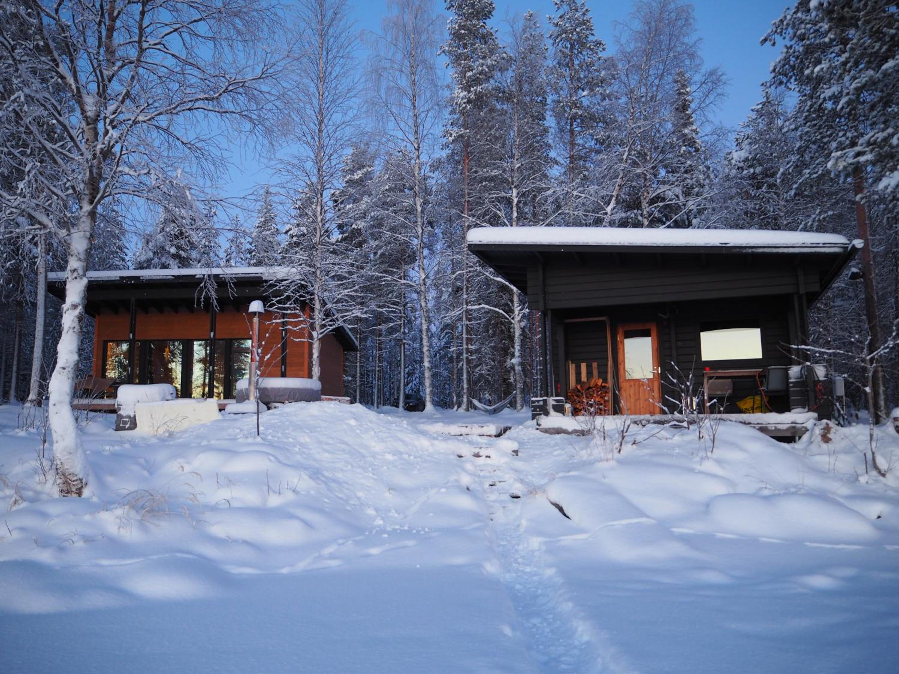 Scandinavian lakeside cottage