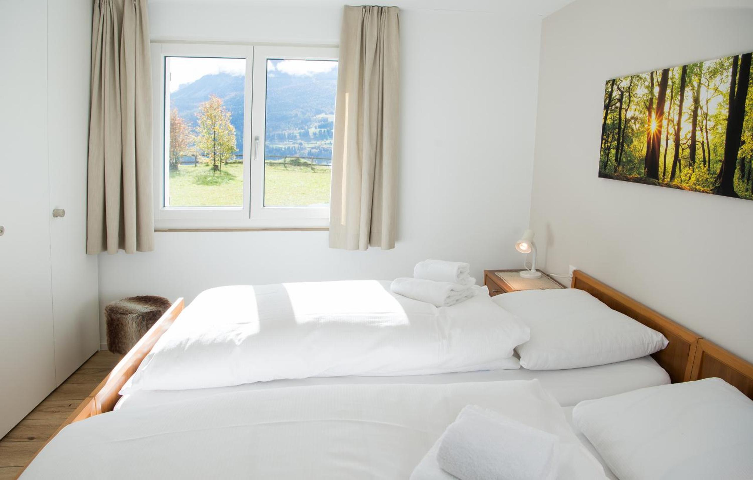 Quiet house with garden and mountain view