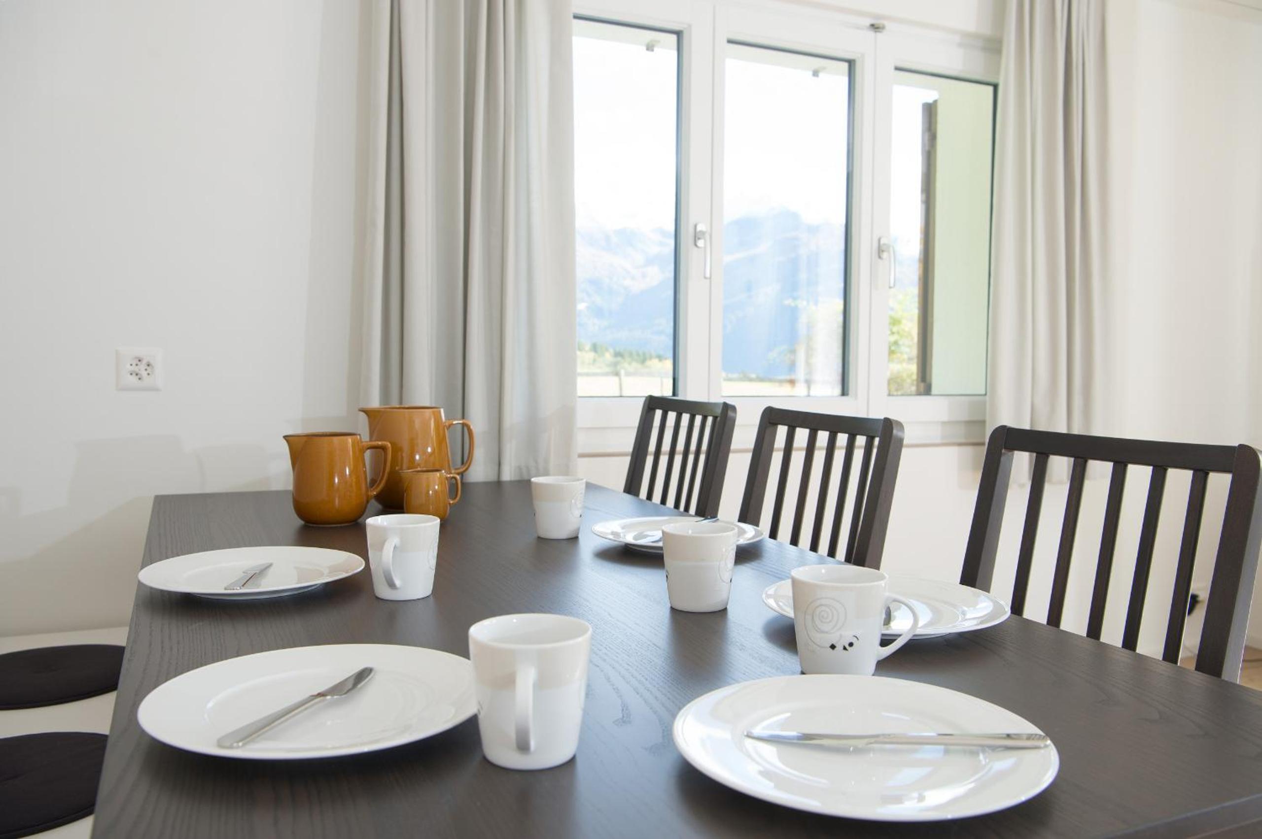 Quiet house with garden and mountain view
