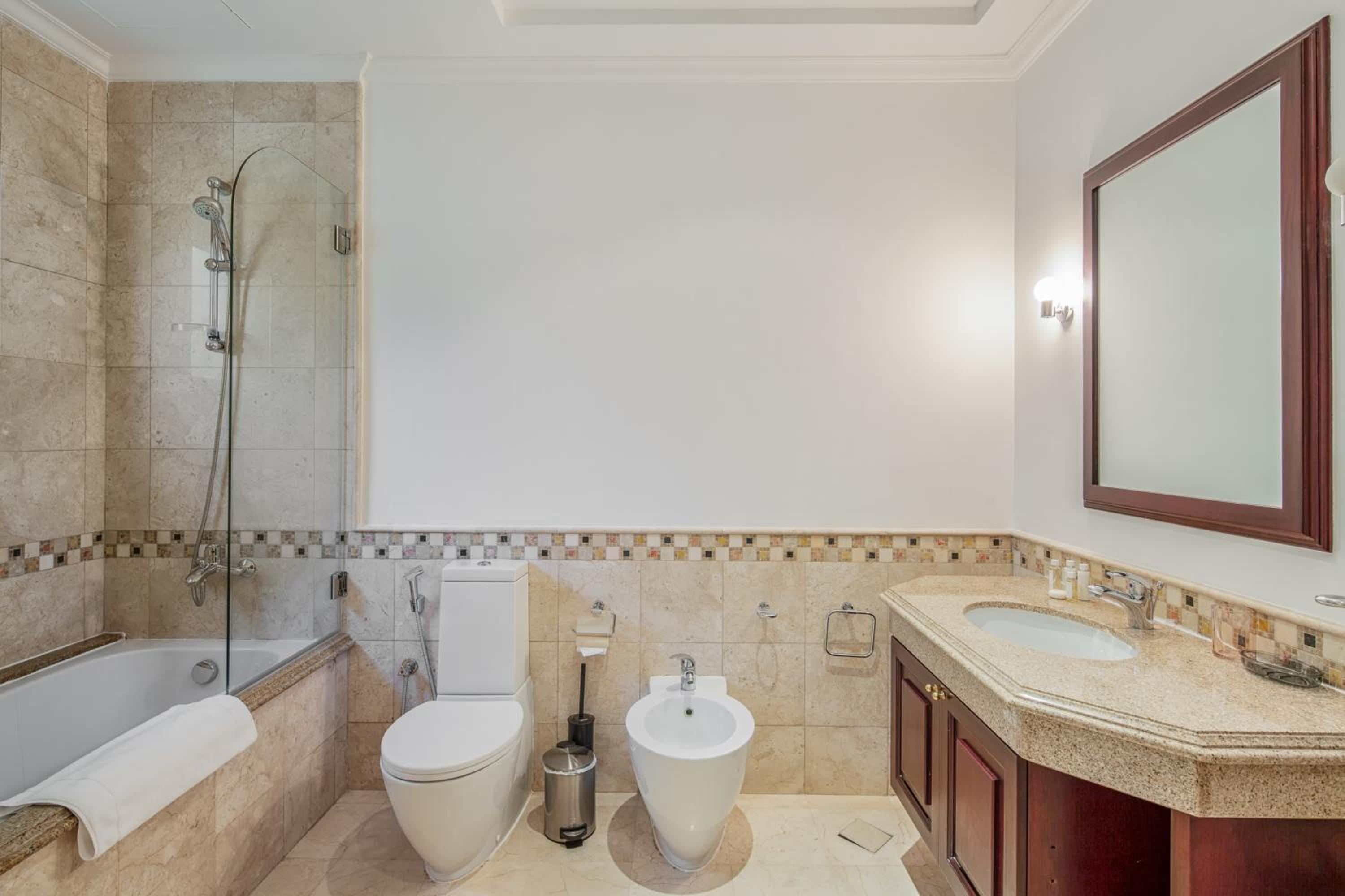 Maison Privee - Prvt Pool & Beach Access in Luxury Palm Jumeirah 6BR Villa