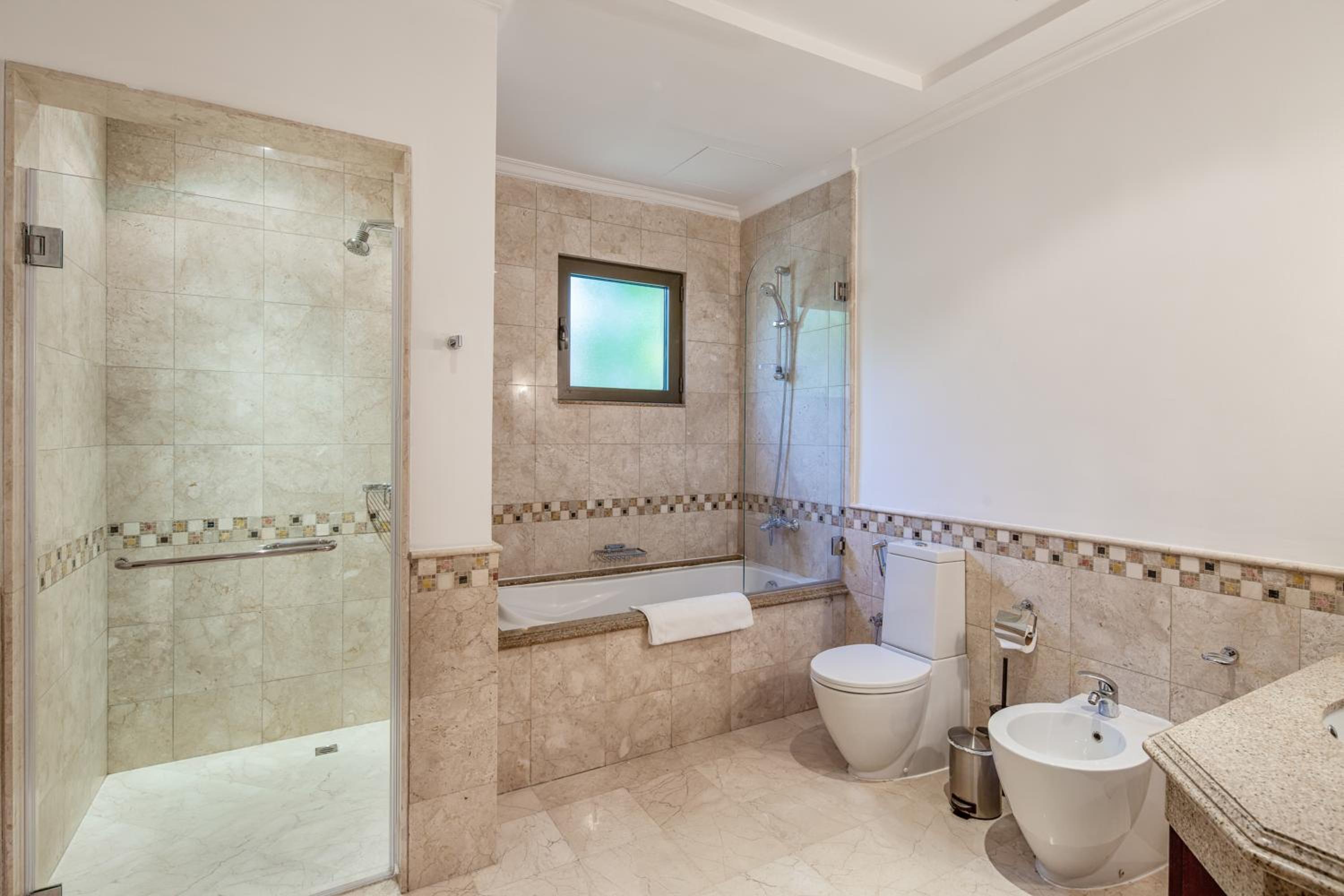 Maison Privee - Prvt Pool & Beach Access in Luxury Palm Jumeirah 6BR Villa