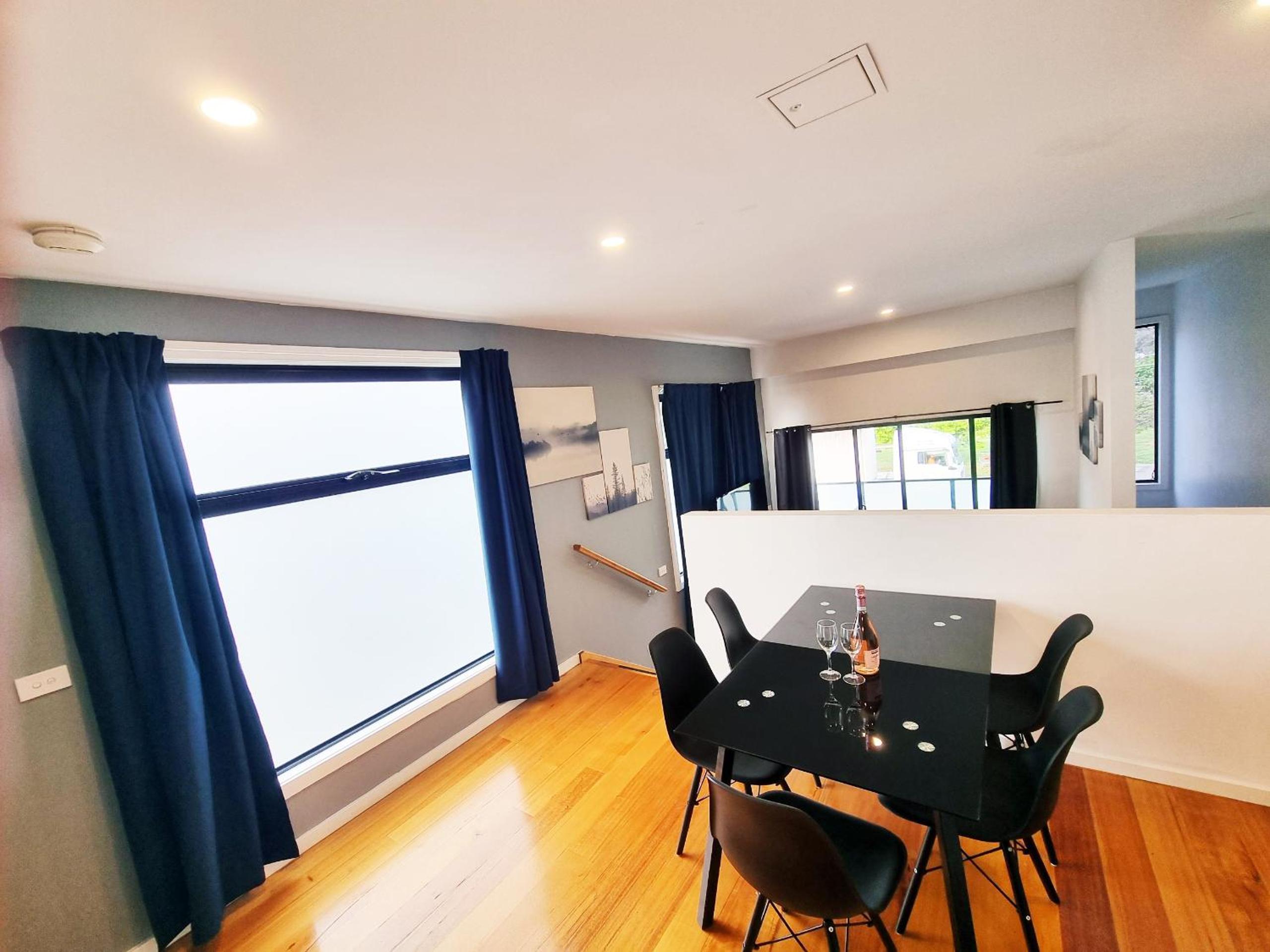 Rosie Townhouse in prime location close to CBD