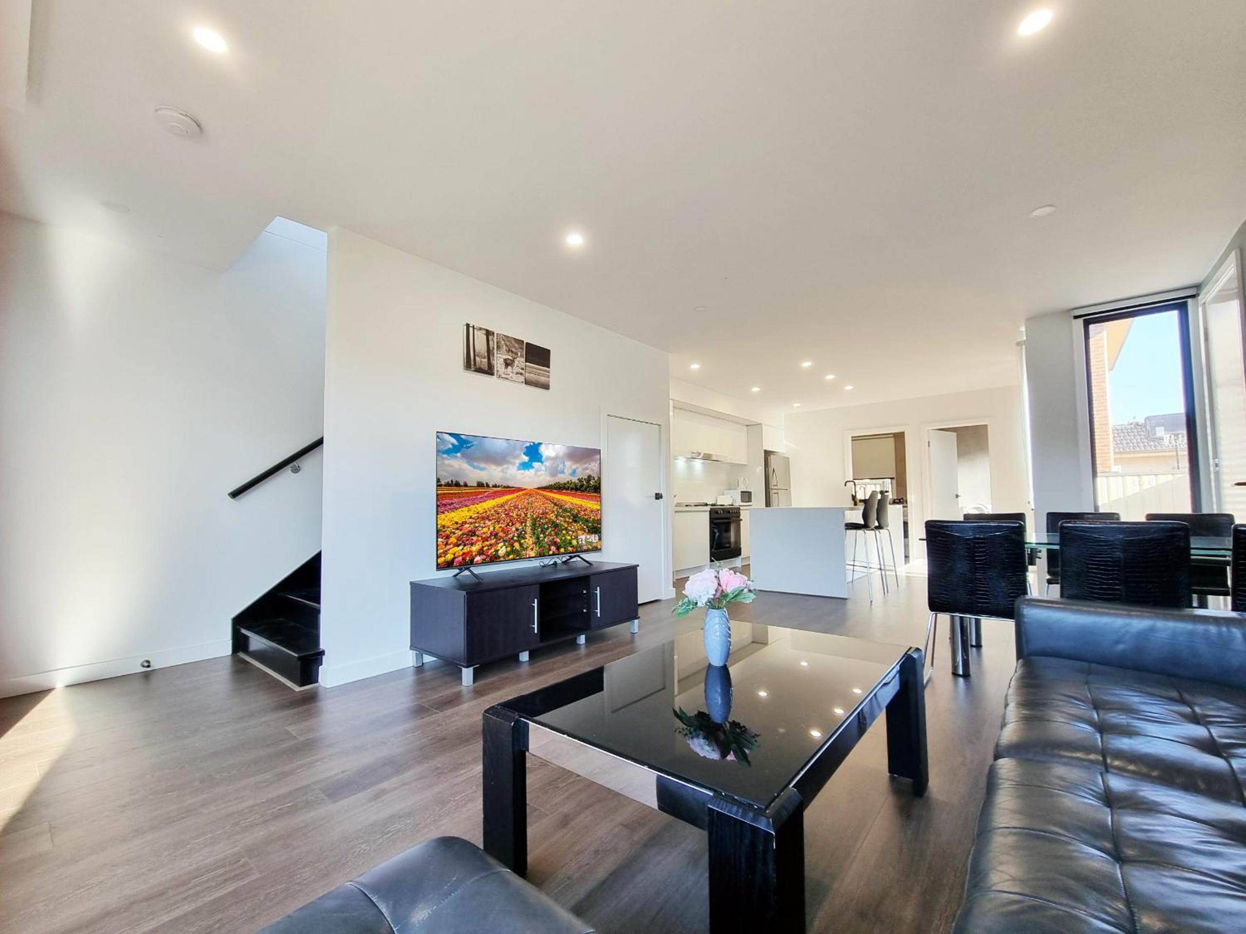 Brand new house - Mordern home and great location
