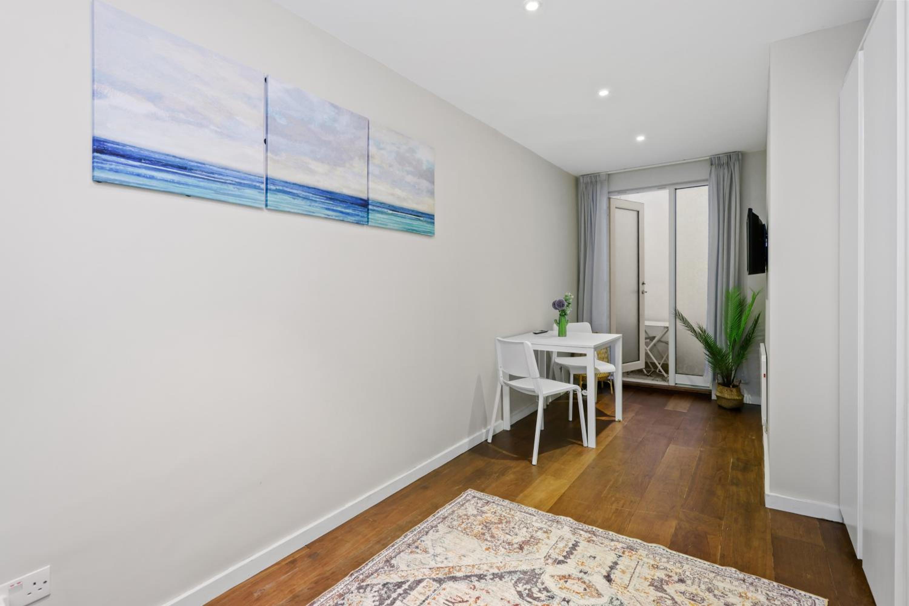 Spacious 1 bedroom flat