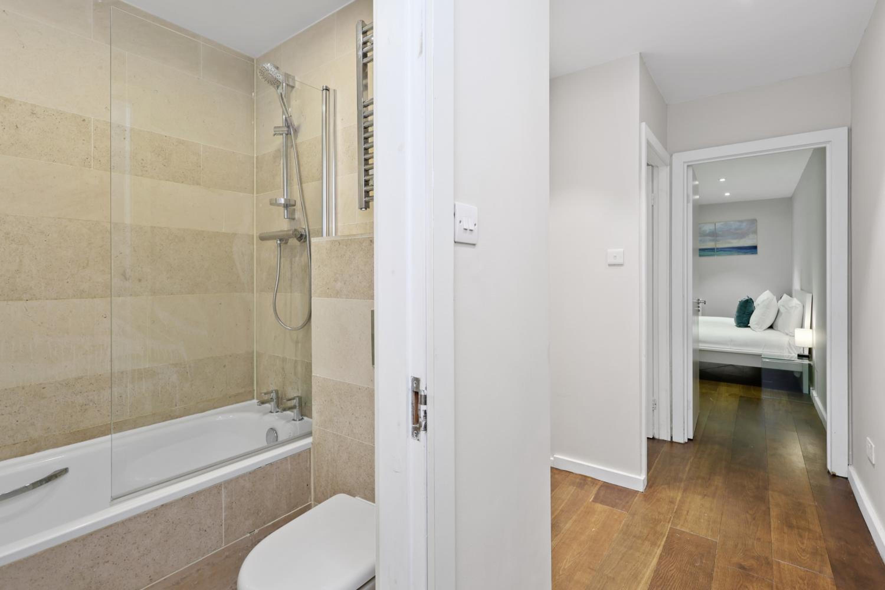 Spacious 1 bedroom flat