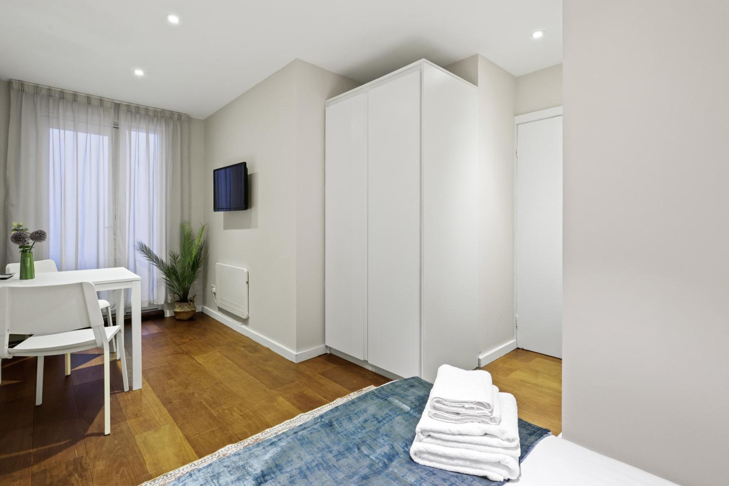 Spacious 1 bedroom flat