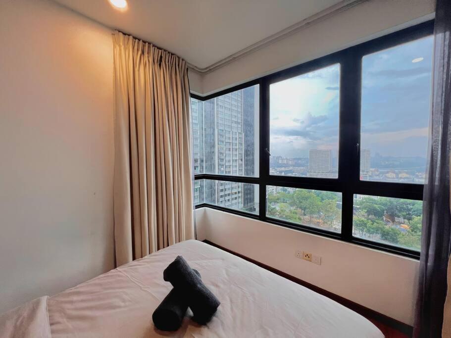 2 BR & 2 BTH with Free Parking @ Near ThemePark, SnowWalk & Central I-City Mall photo 8
