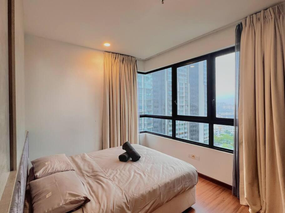 2 BR & 2 BTH with Free Parking @ Near ThemePark, SnowWalk & Central I-City Mall photo 7