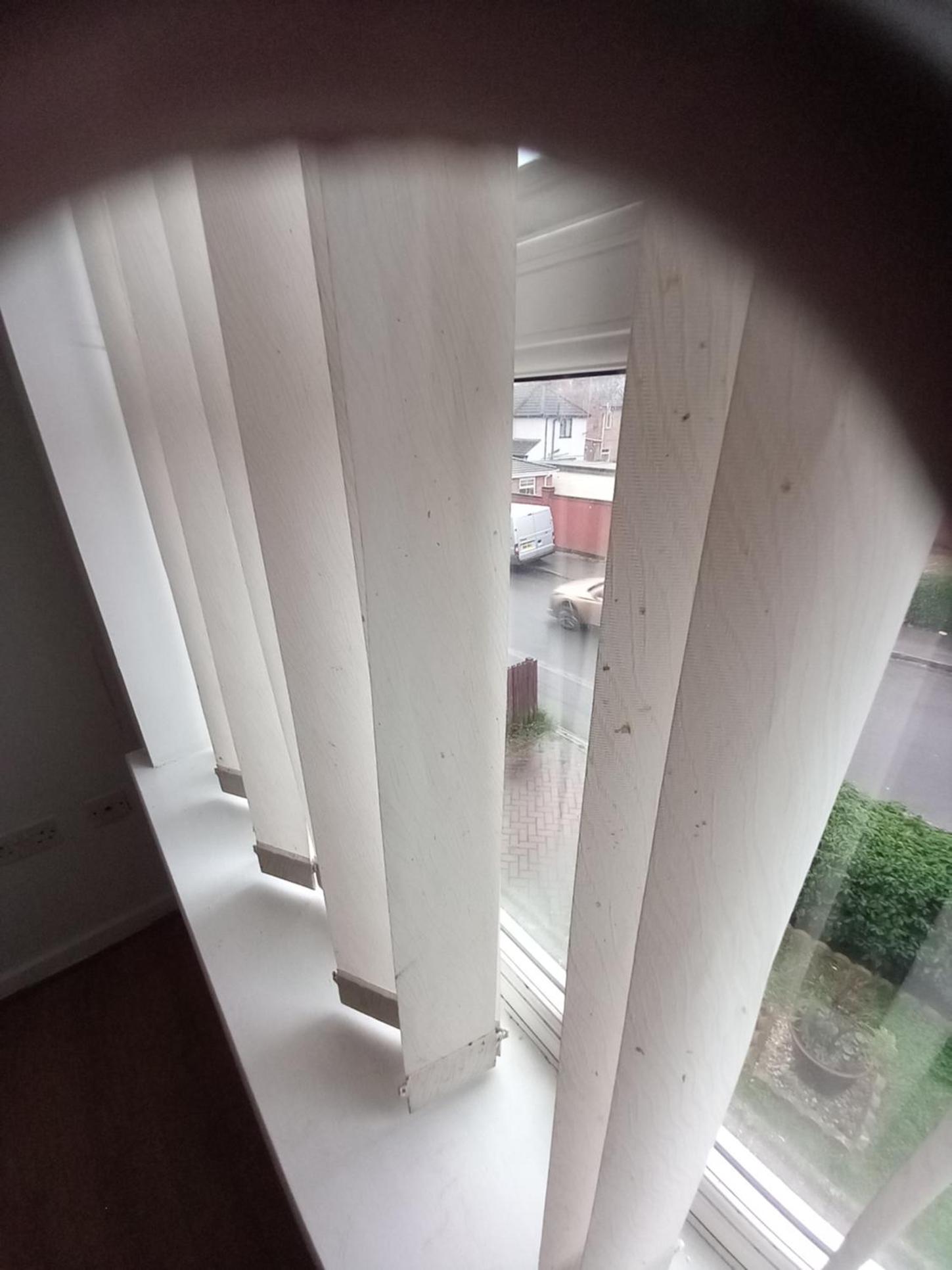 Private rooms, 2 showers in 3 storey hse, 25 minutes walk from Leicester city centre view 3