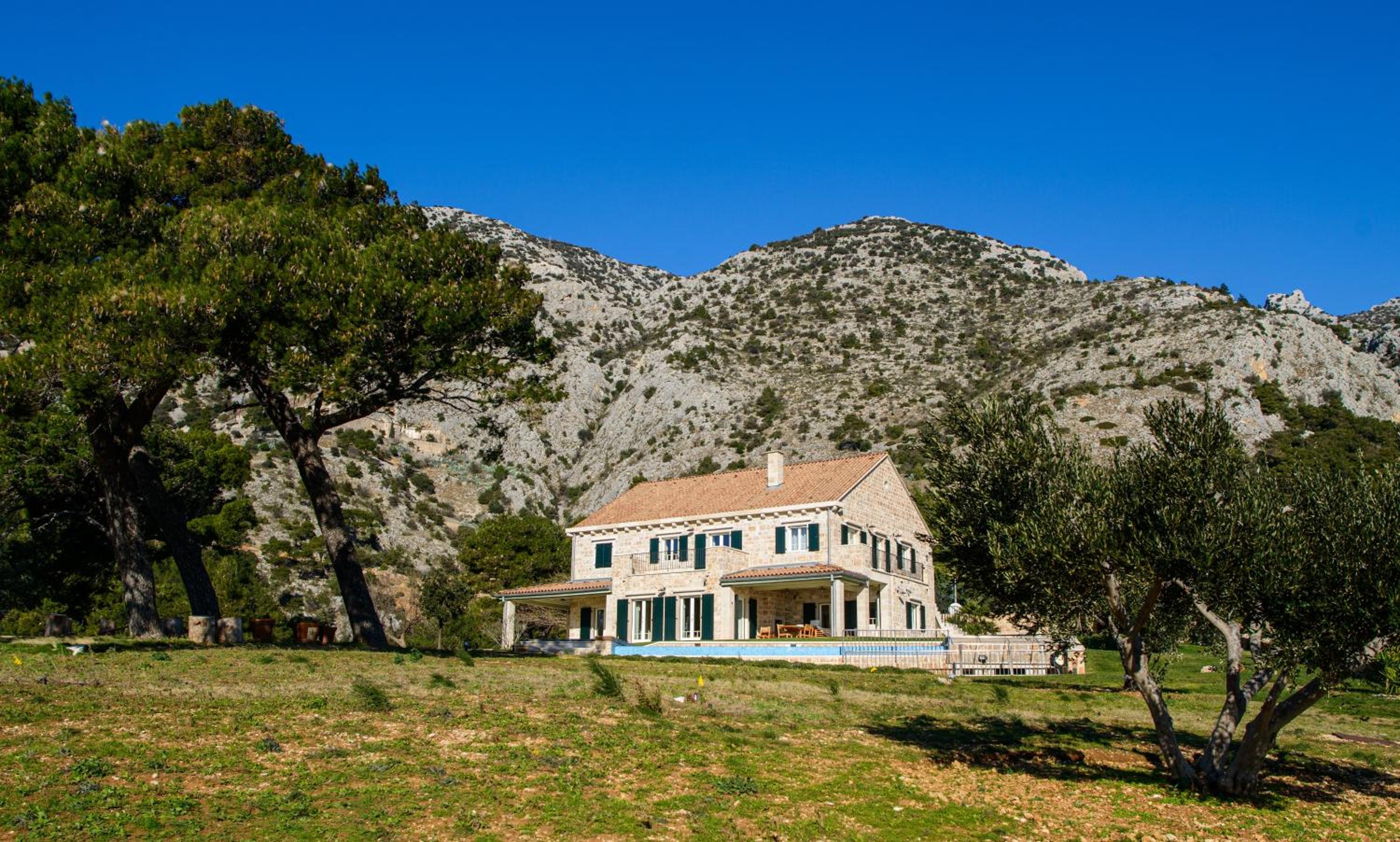 Elegant Brac Villa 4 Bedrooms Villa Shoreline Serenity Stunning Sea Views