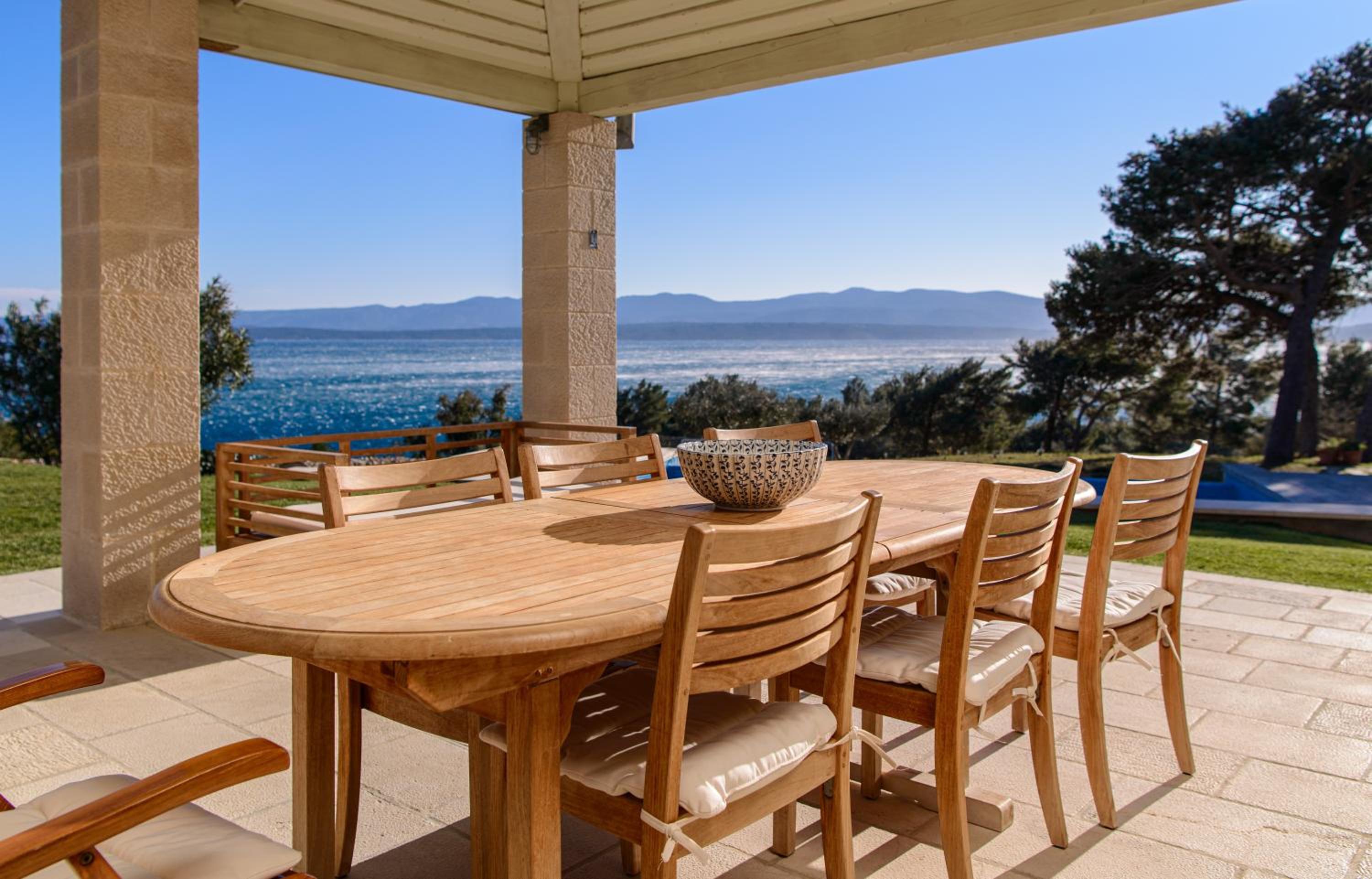 Elegant Brac Villa 4 Bedrooms Villa Shoreline Serenity Stunning Sea Views