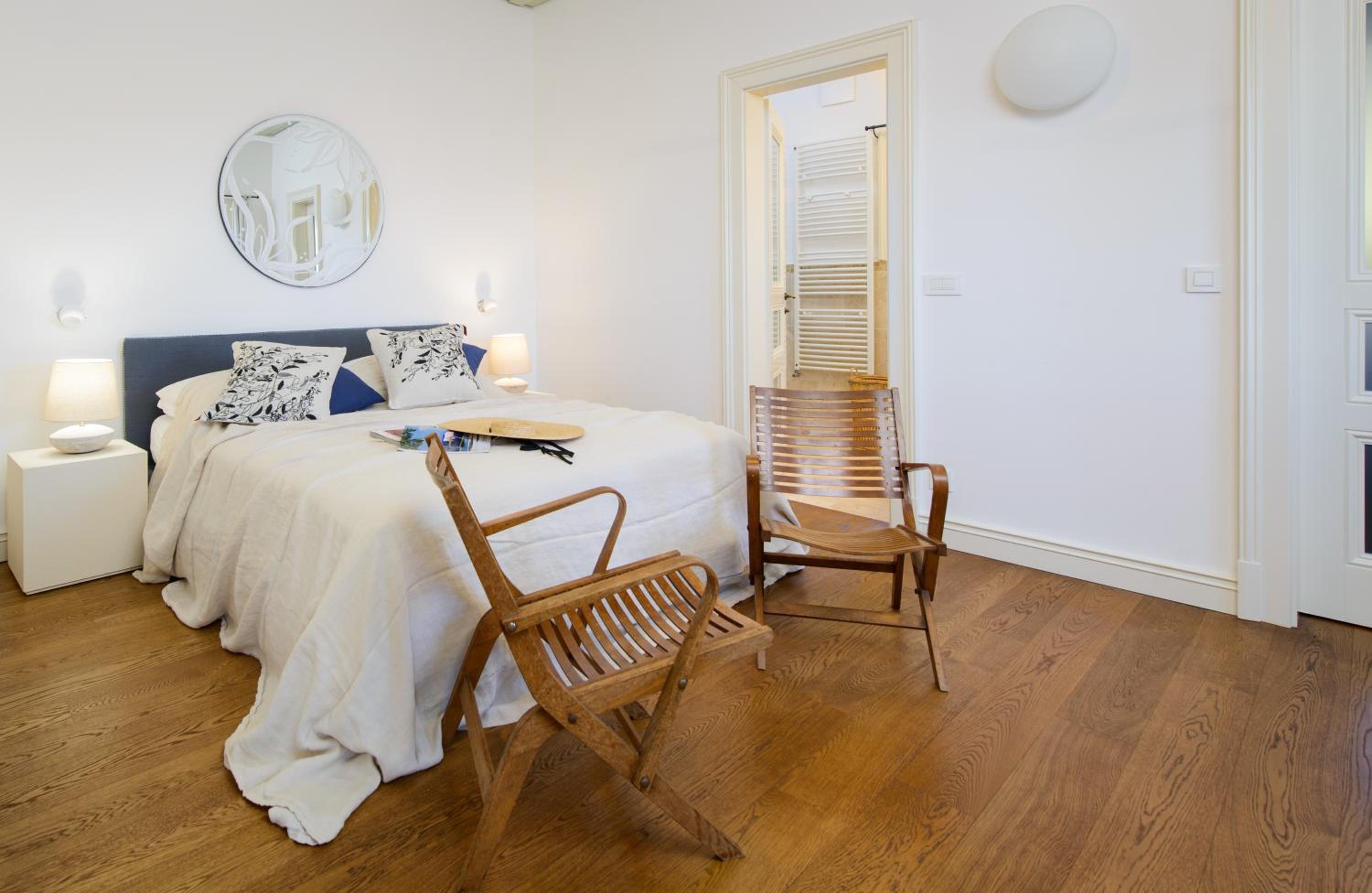 Elegant Brac Villa 4 Bedrooms Villa Shoreline Serenity Stunning Sea Views