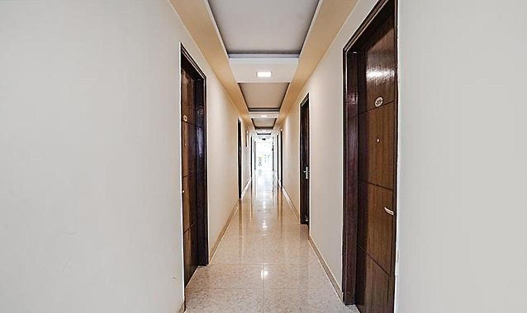Gurgaon Vacations - FabHotel Grace Inn - Property Image 9
