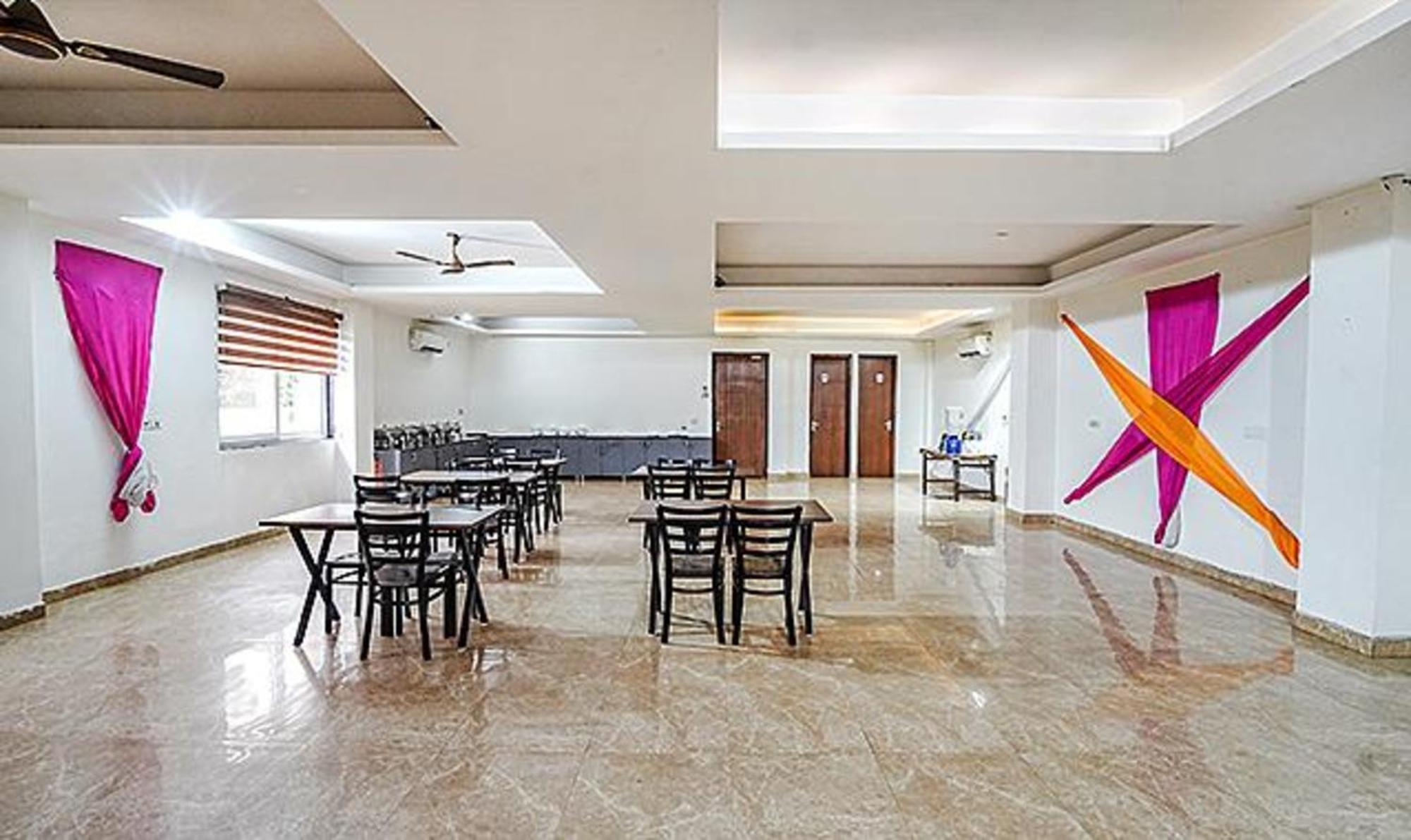Gurgaon Vacations - FabHotel Grace Inn - Property Image 1
