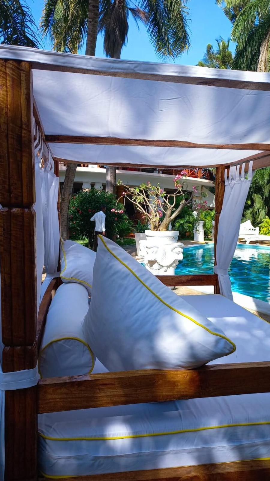 African House Resort
