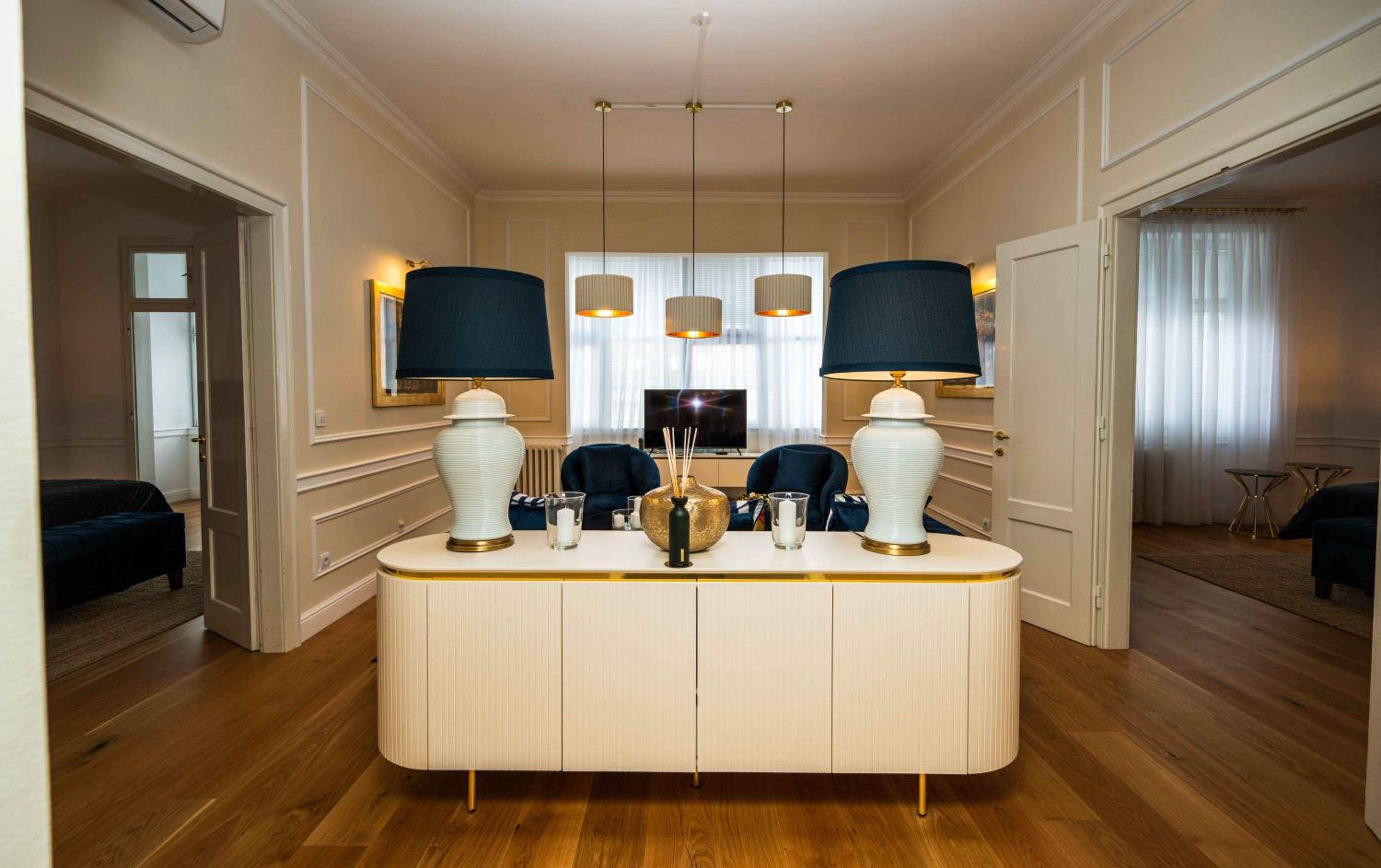 Luxury 3BDR Suite- Maison Imperial