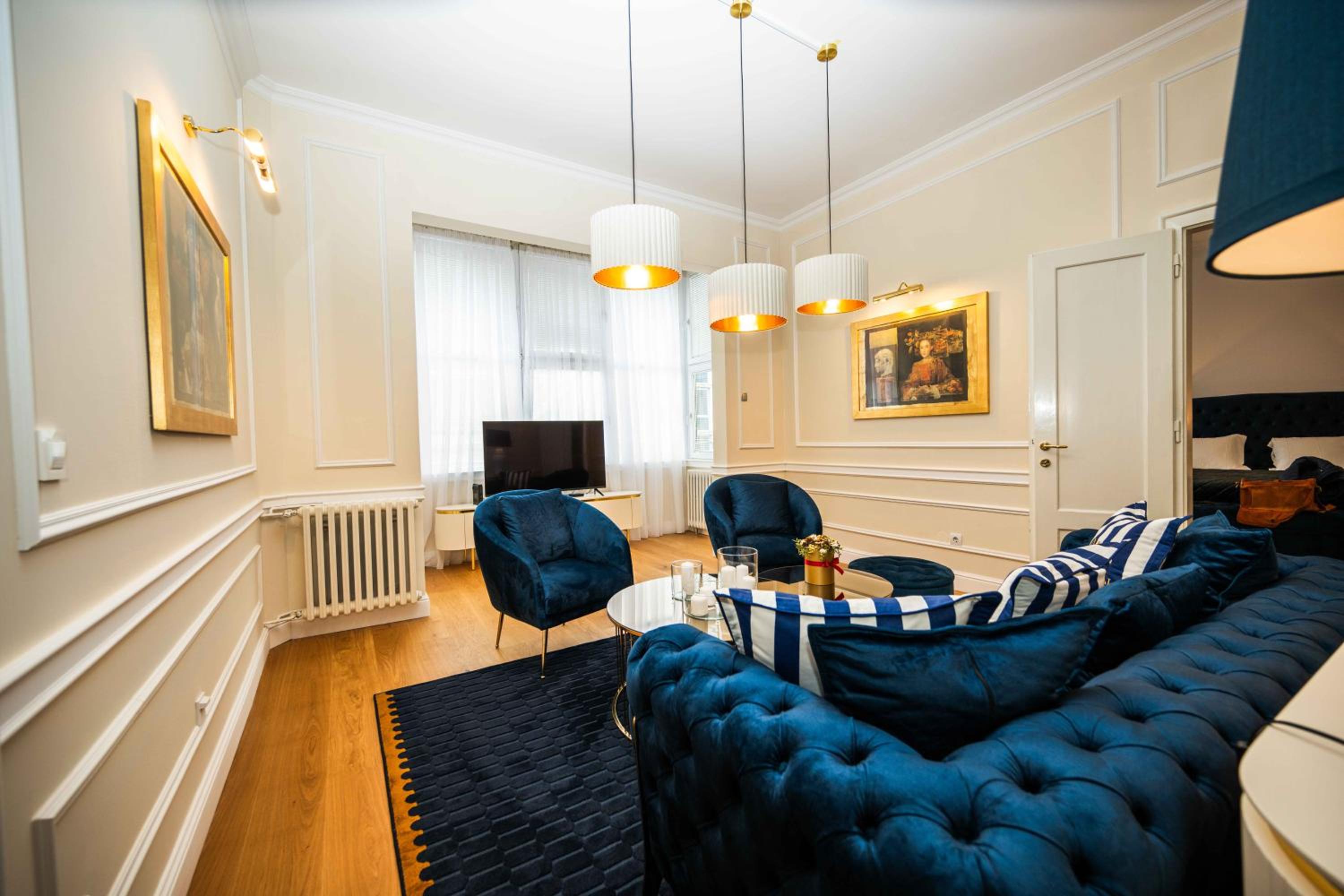 Luxury 3BDR Suite- Maison Imperial