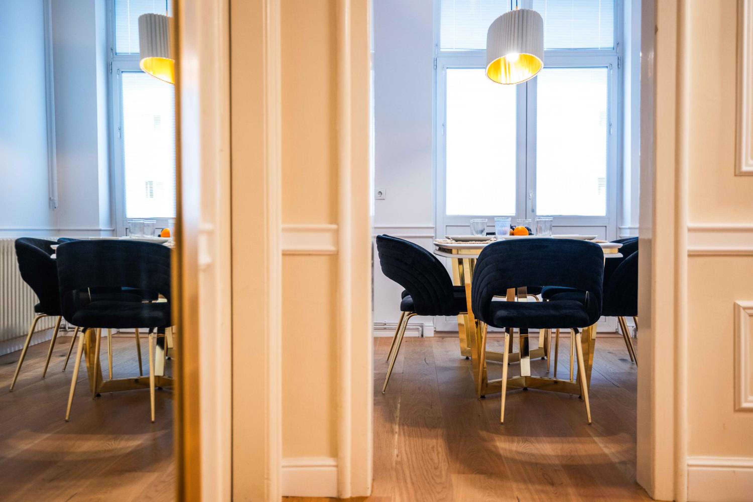 Luxury 3BDR Suite- Maison Imperial