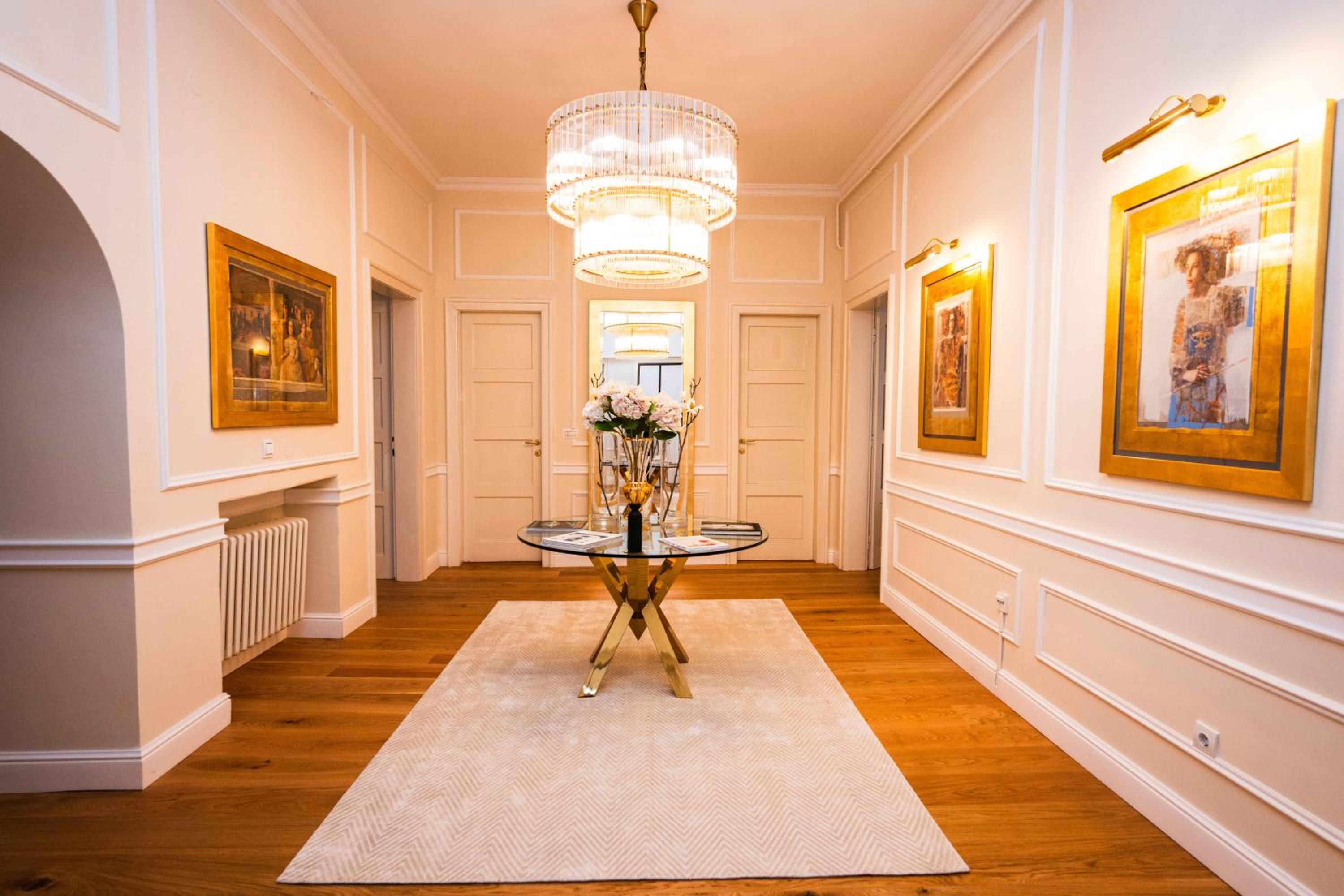 Luxury 3BDR Suite- Maison Imperial