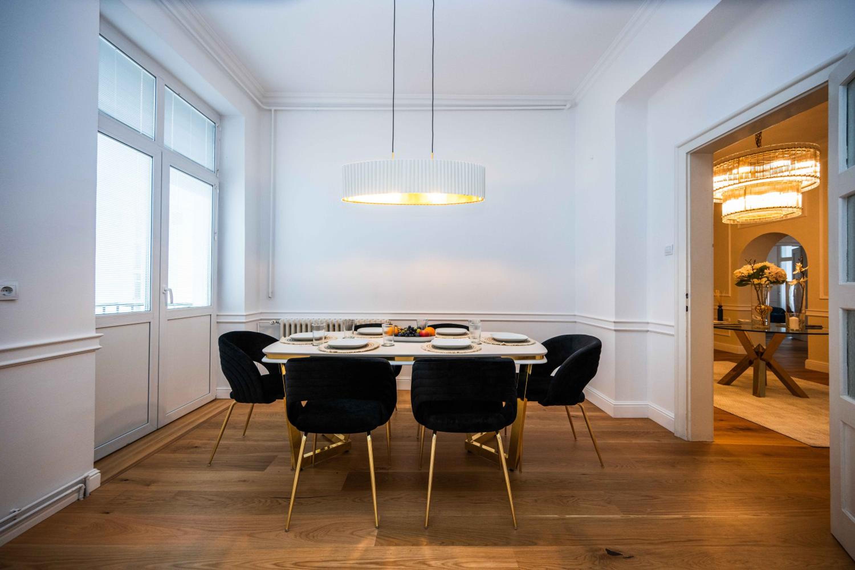 Luxury 3BDR Suite- Maison Imperial