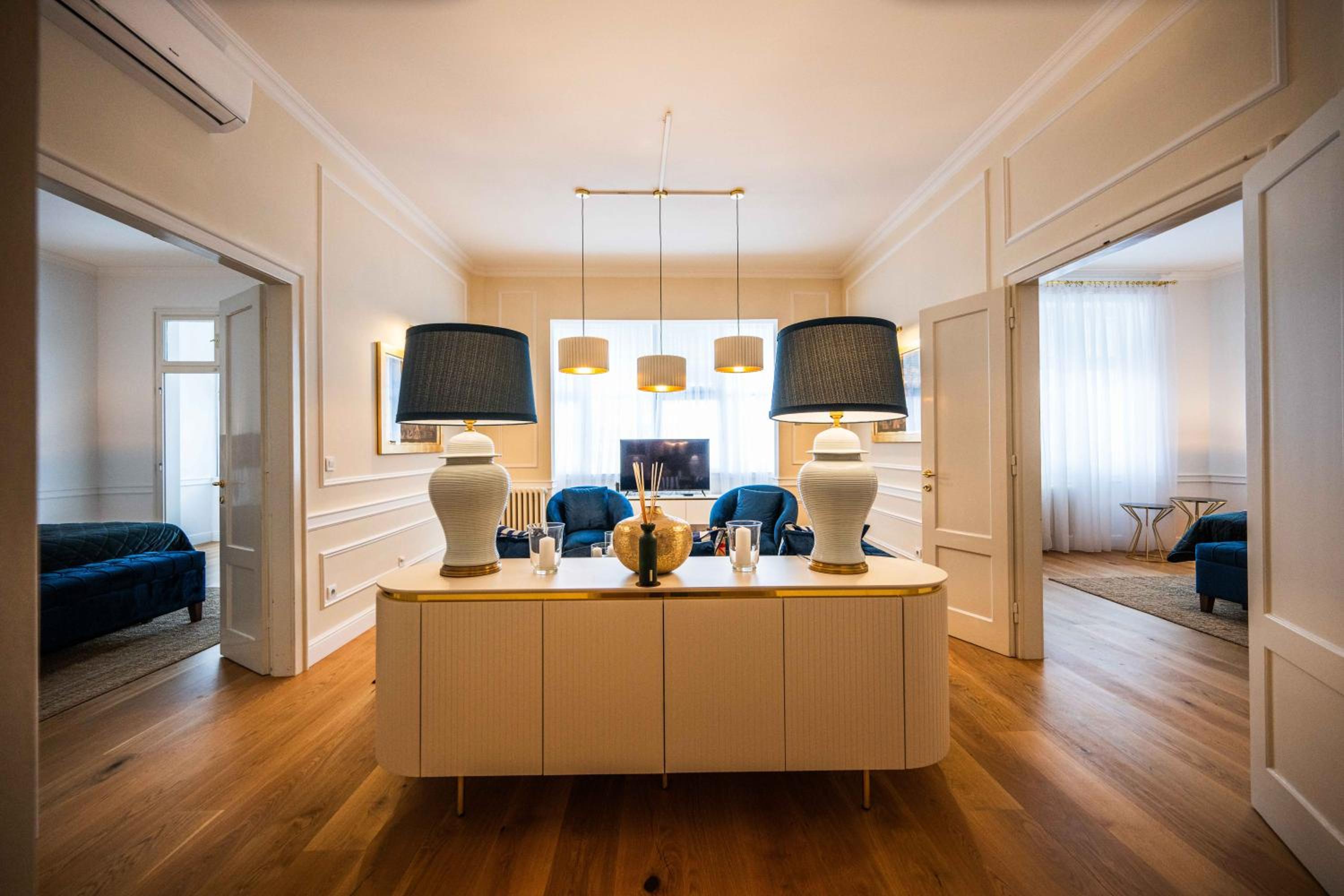 Luxury 3BDR Suite- Maison Imperial