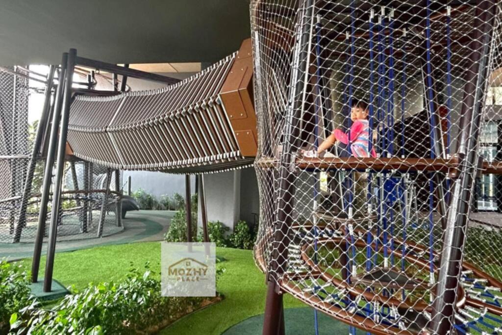 Axon 10Bukit Bintang by Mozhy Place Pavilion StarHill