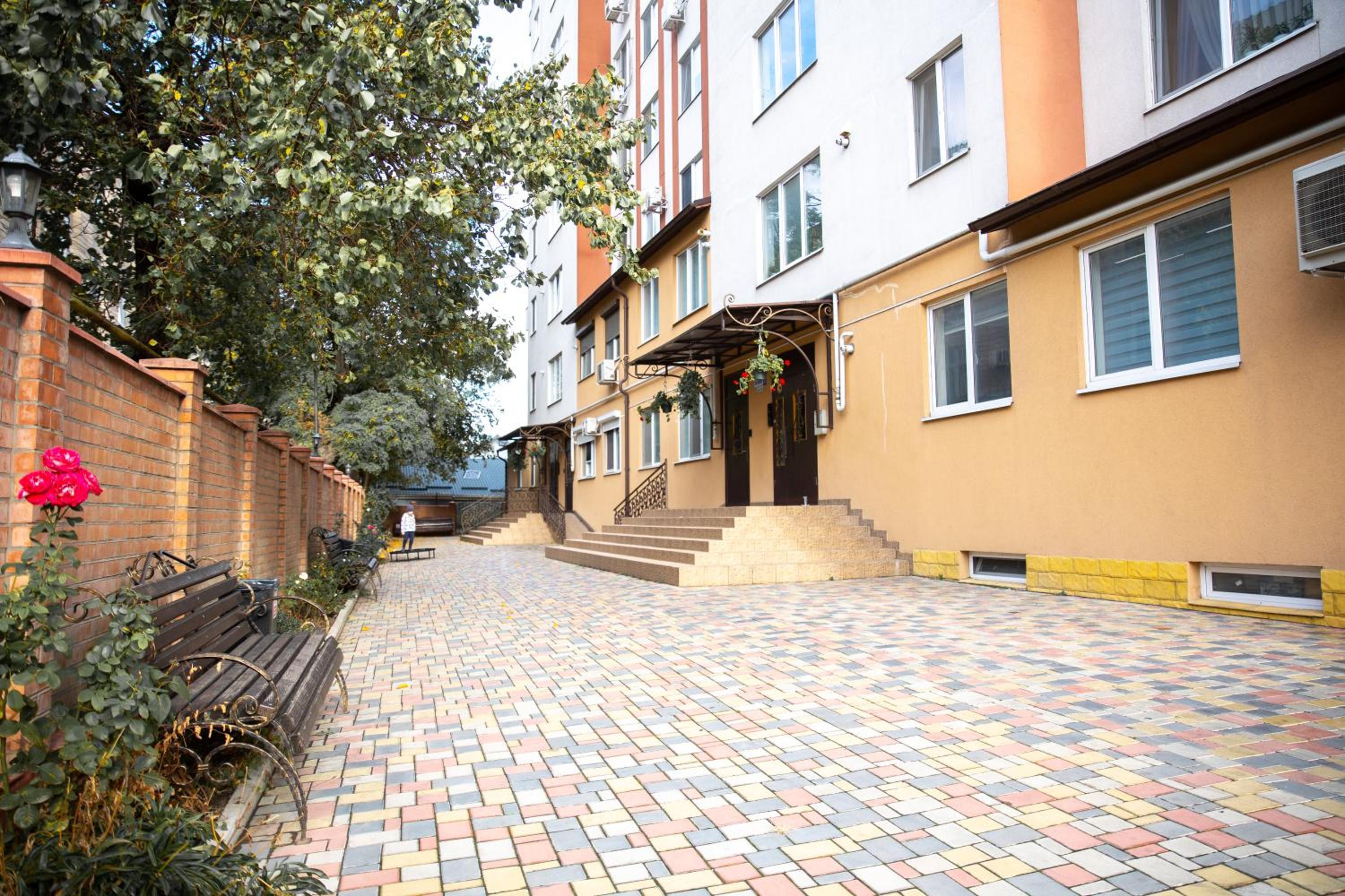 Photo 16