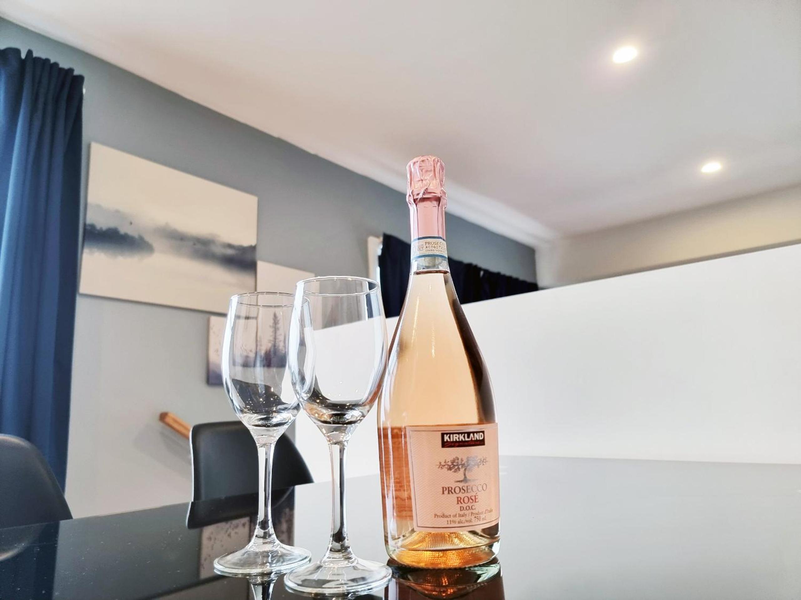 Rosie Townhouse in prime location close to CBD