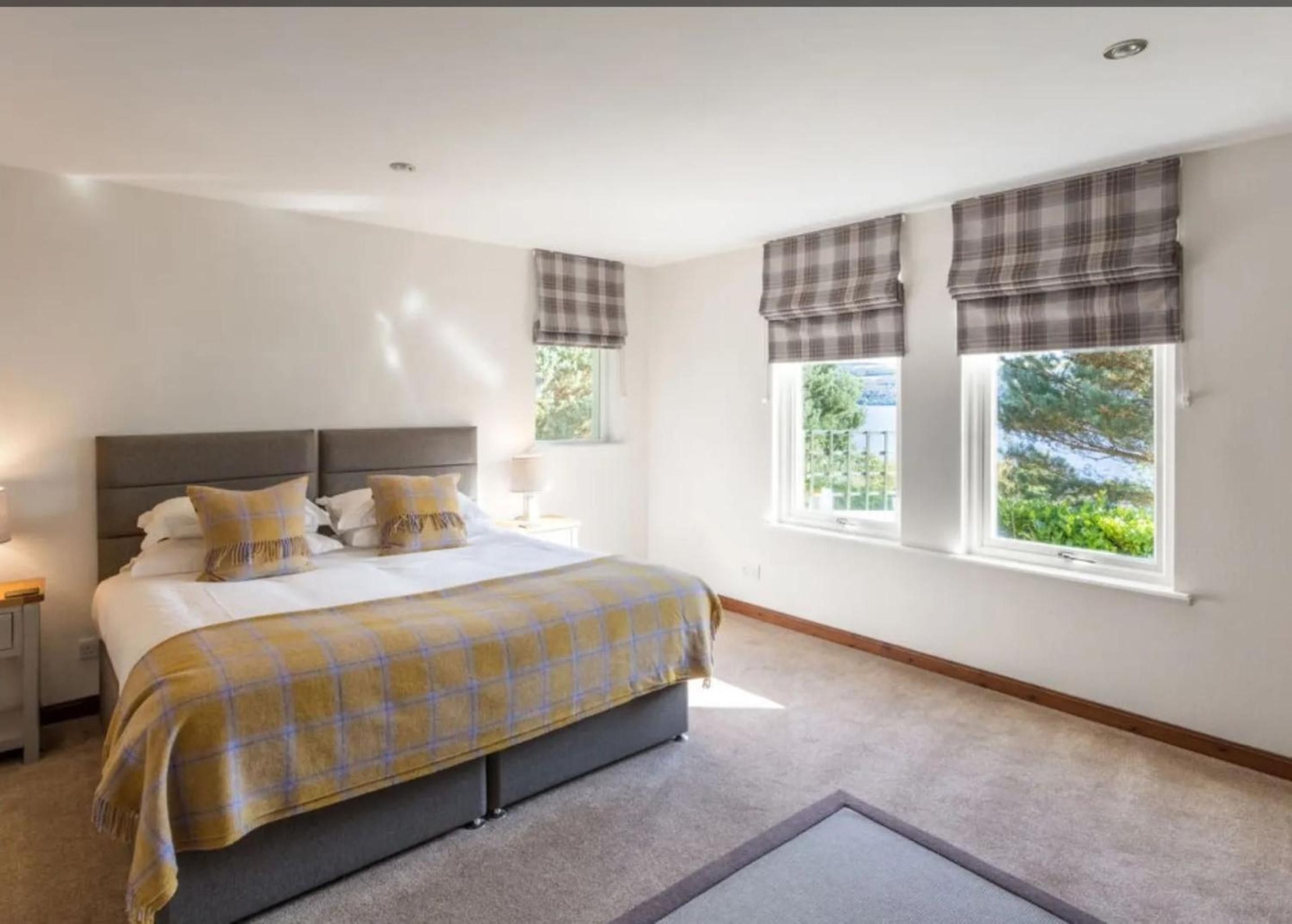 Loch Ness Cottages