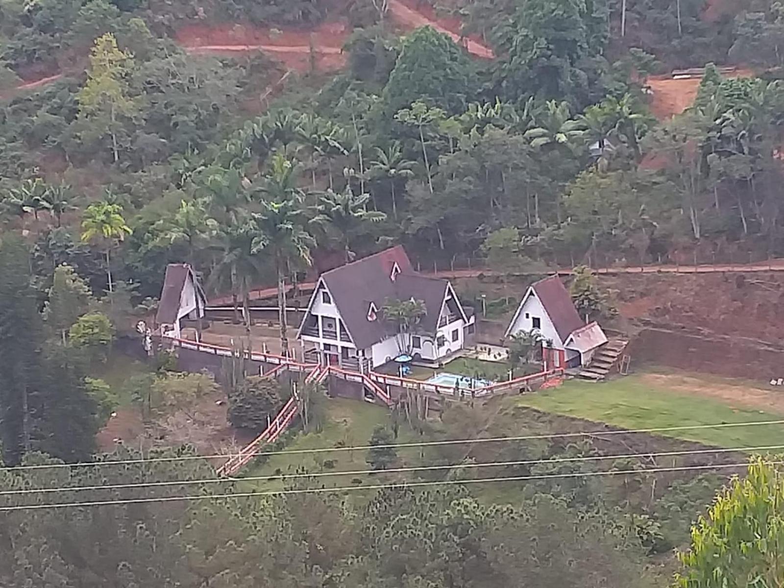 Recanto da Montanha Temporada
