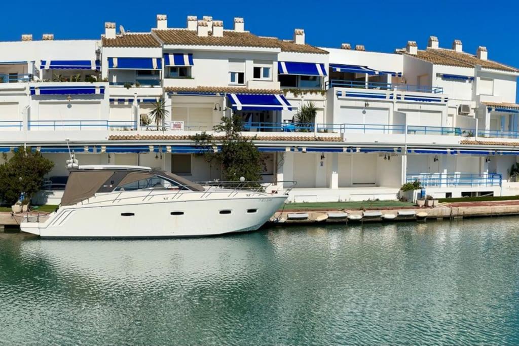 Apartment in the port of Las Fuentes view 4