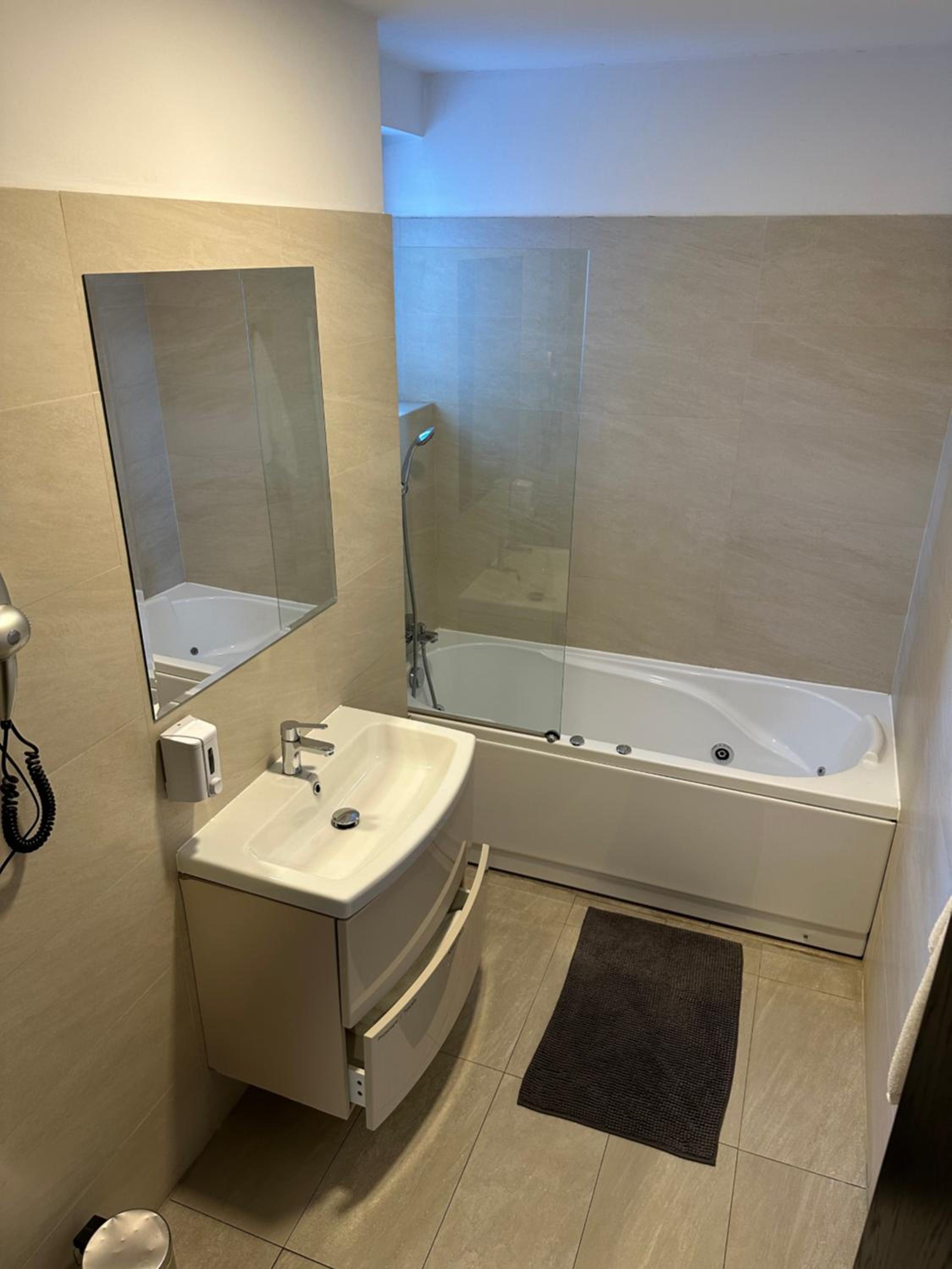 5 Star Residence view 4