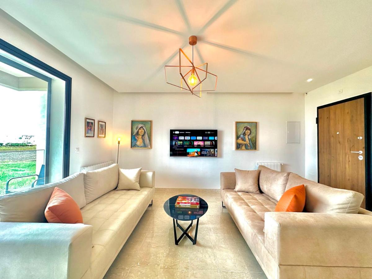 D10 New and Luxurious 2 bds in La Marsa view 3