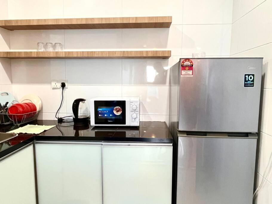 Urban Oasis: 2-Bed Haven in the Heart of the City photo 4