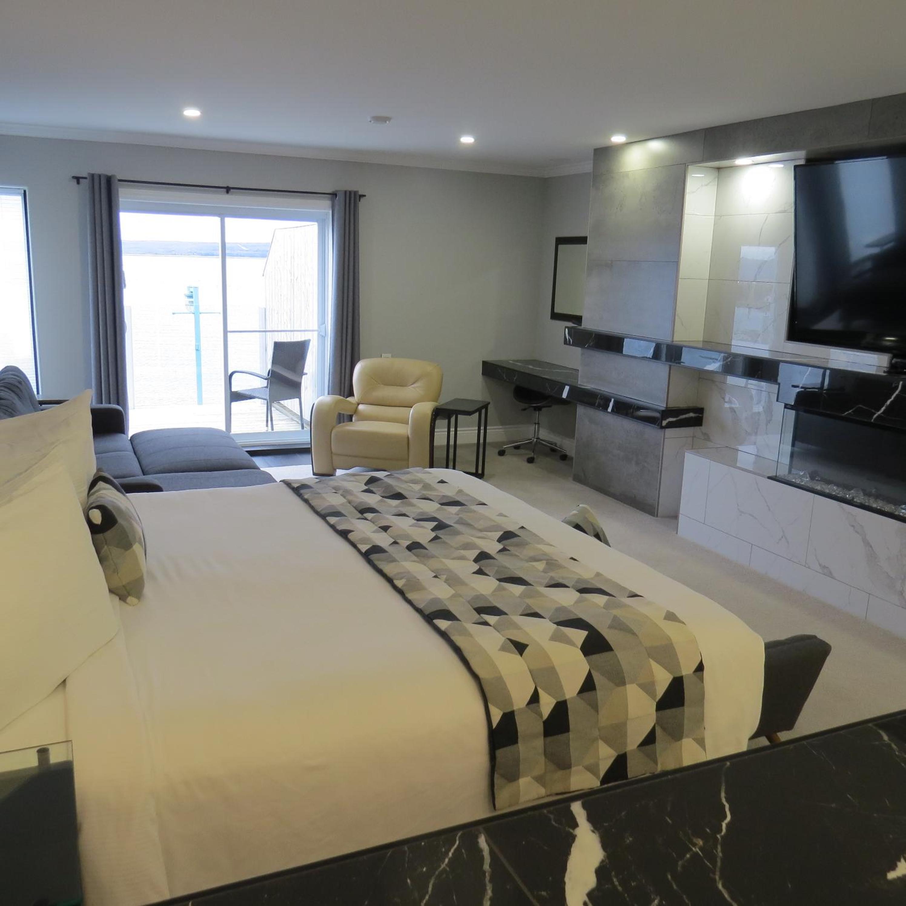 Dockside Suites