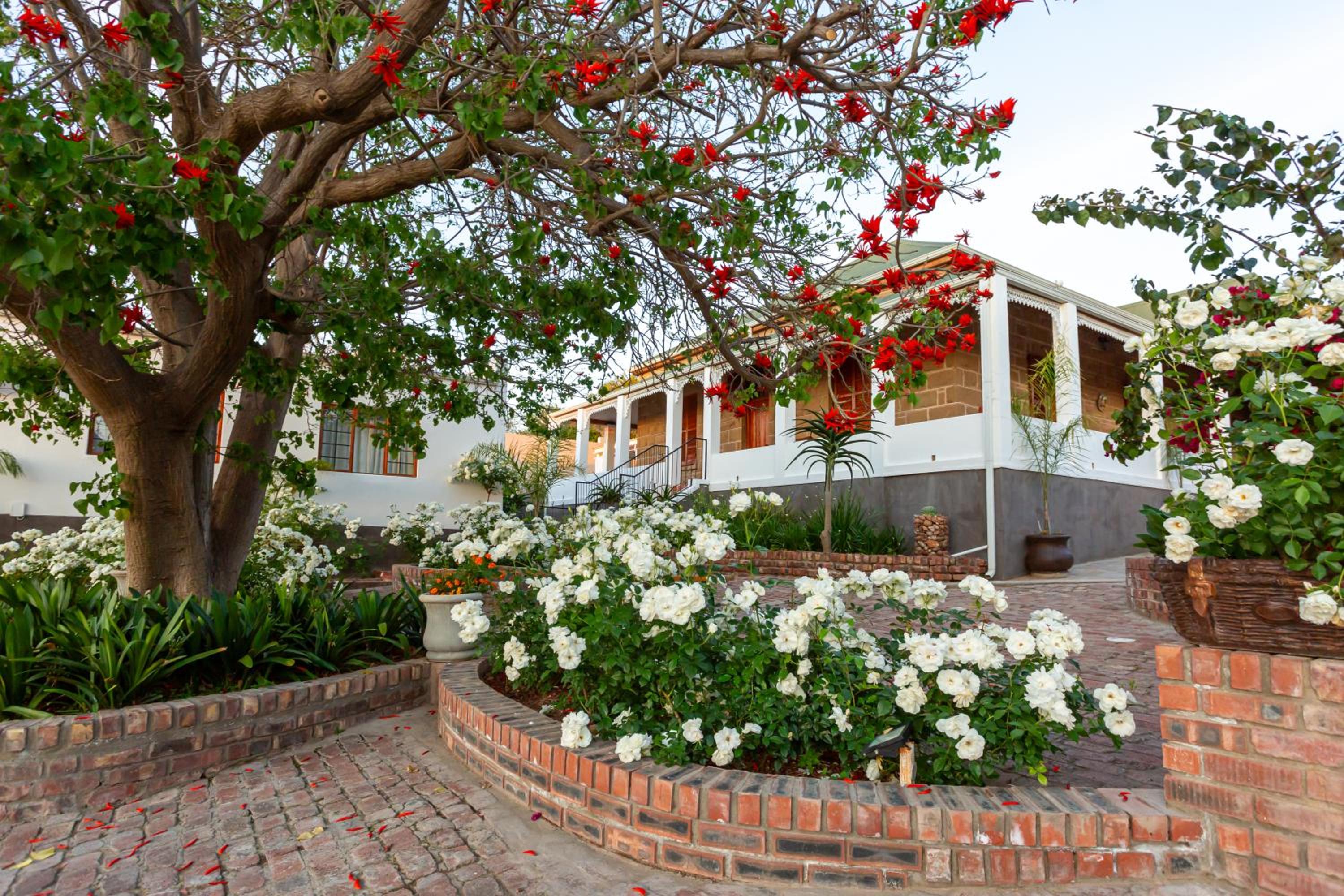 Ravenscliff Manor