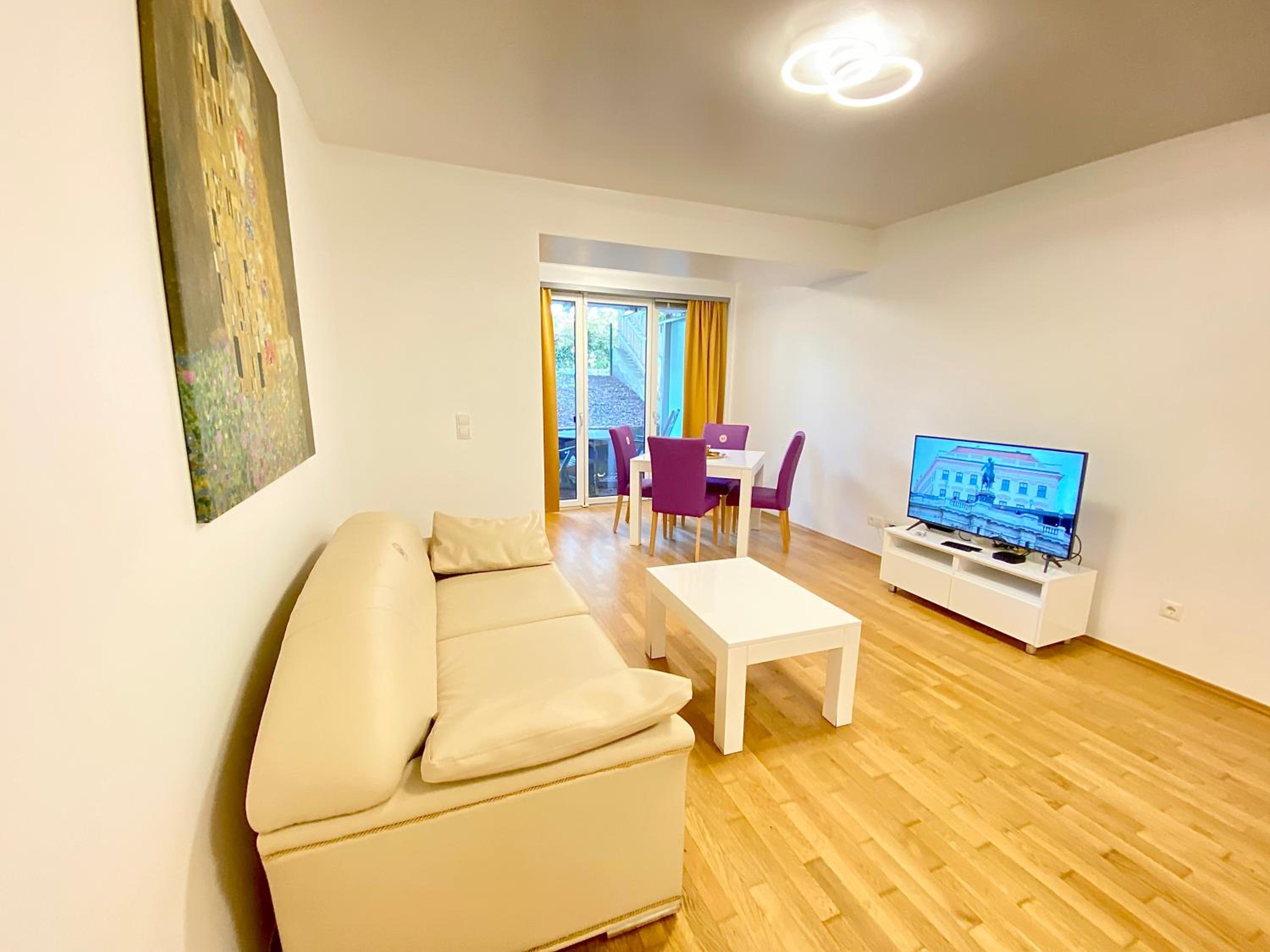 Pelikan Apartments
