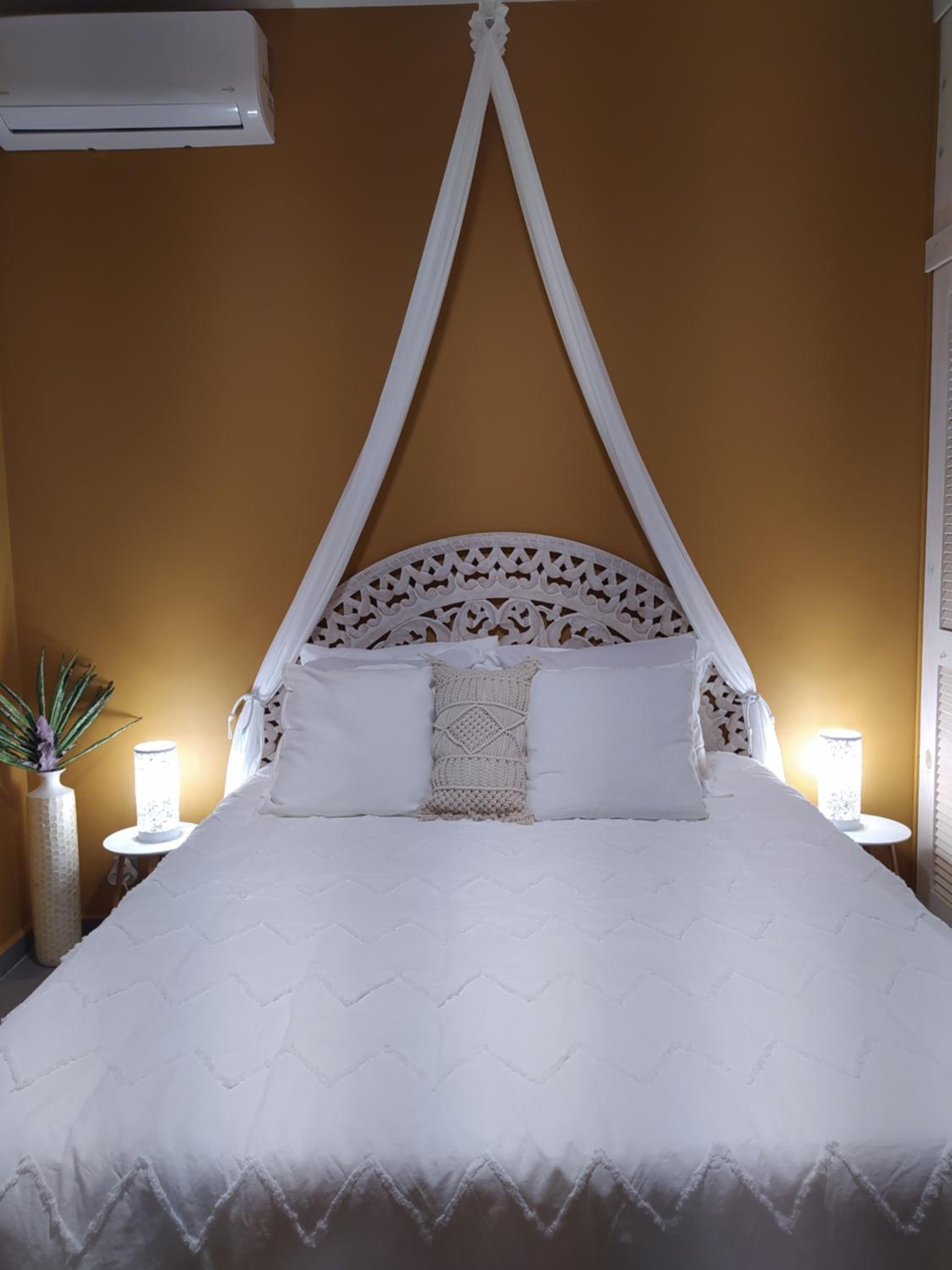 Villa Créoléna - Chambres d'hôtes avec piscine - option kitchenette - proche plage - calme absolu - Nord Grande-Terre