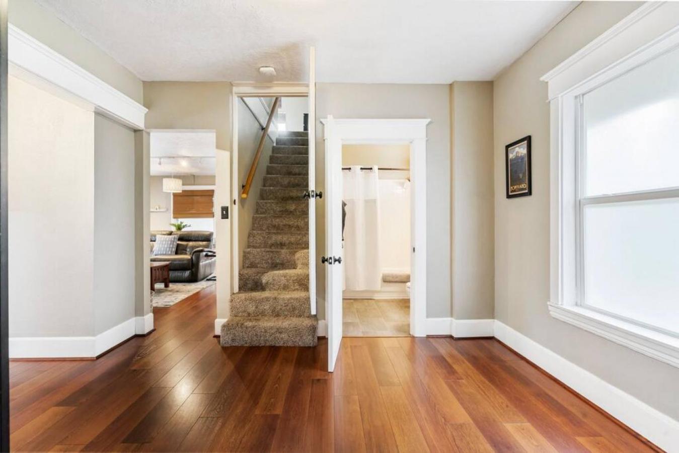 Dazzling 3bd, 2ba Home with Private Deck near Alberta view 2