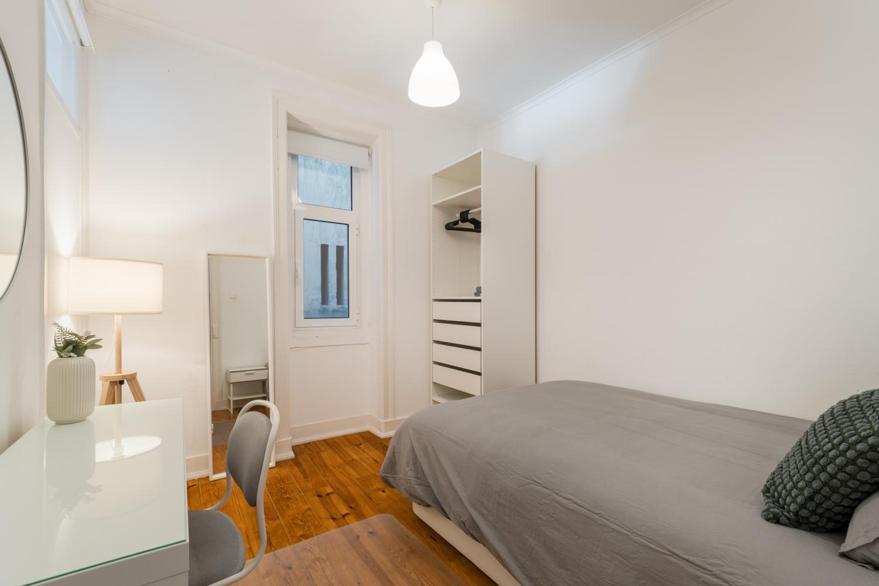 Cosy Rooms Central Lisbon view 2